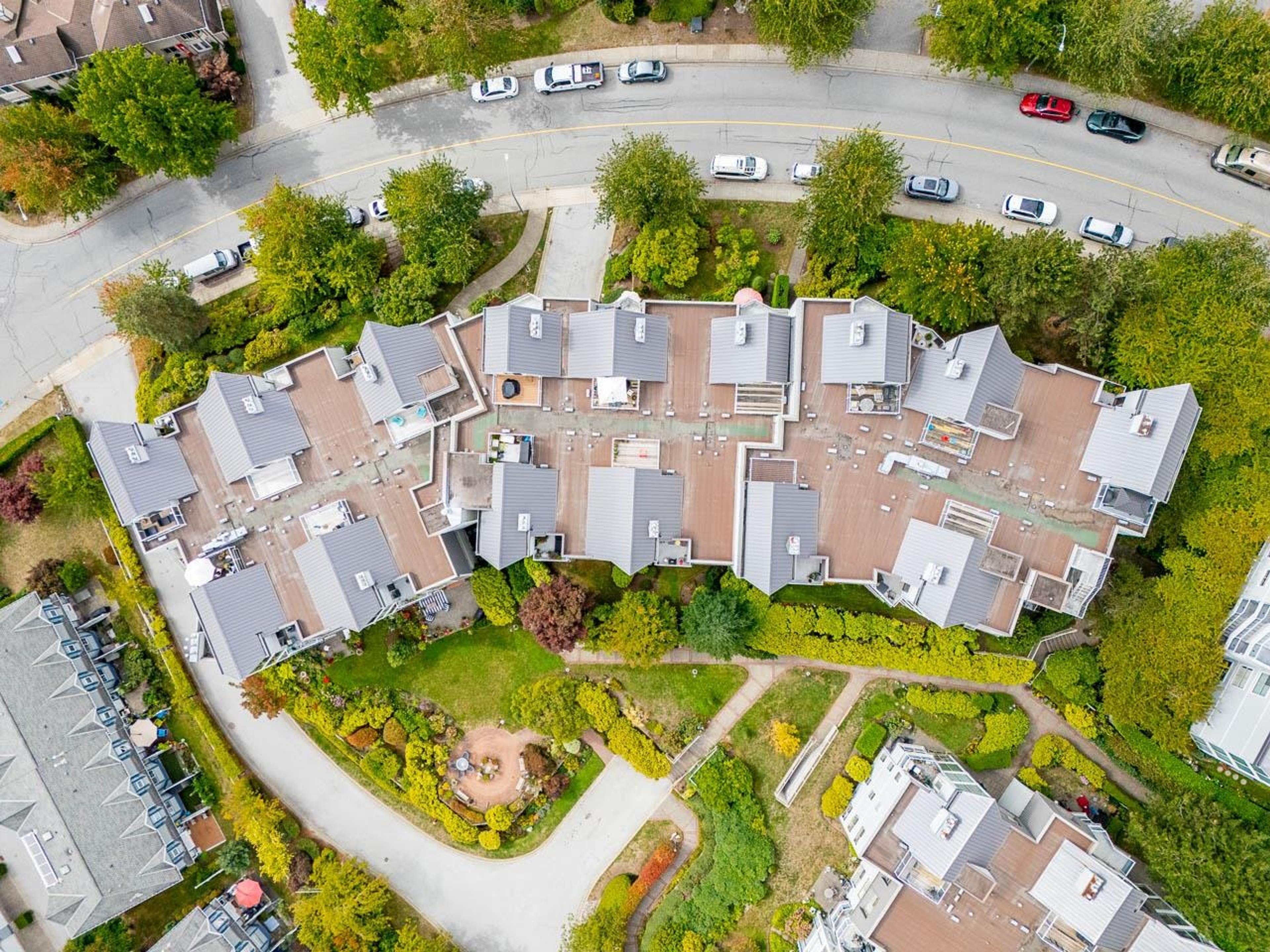 #505 60 RICHMOND STREET - 33