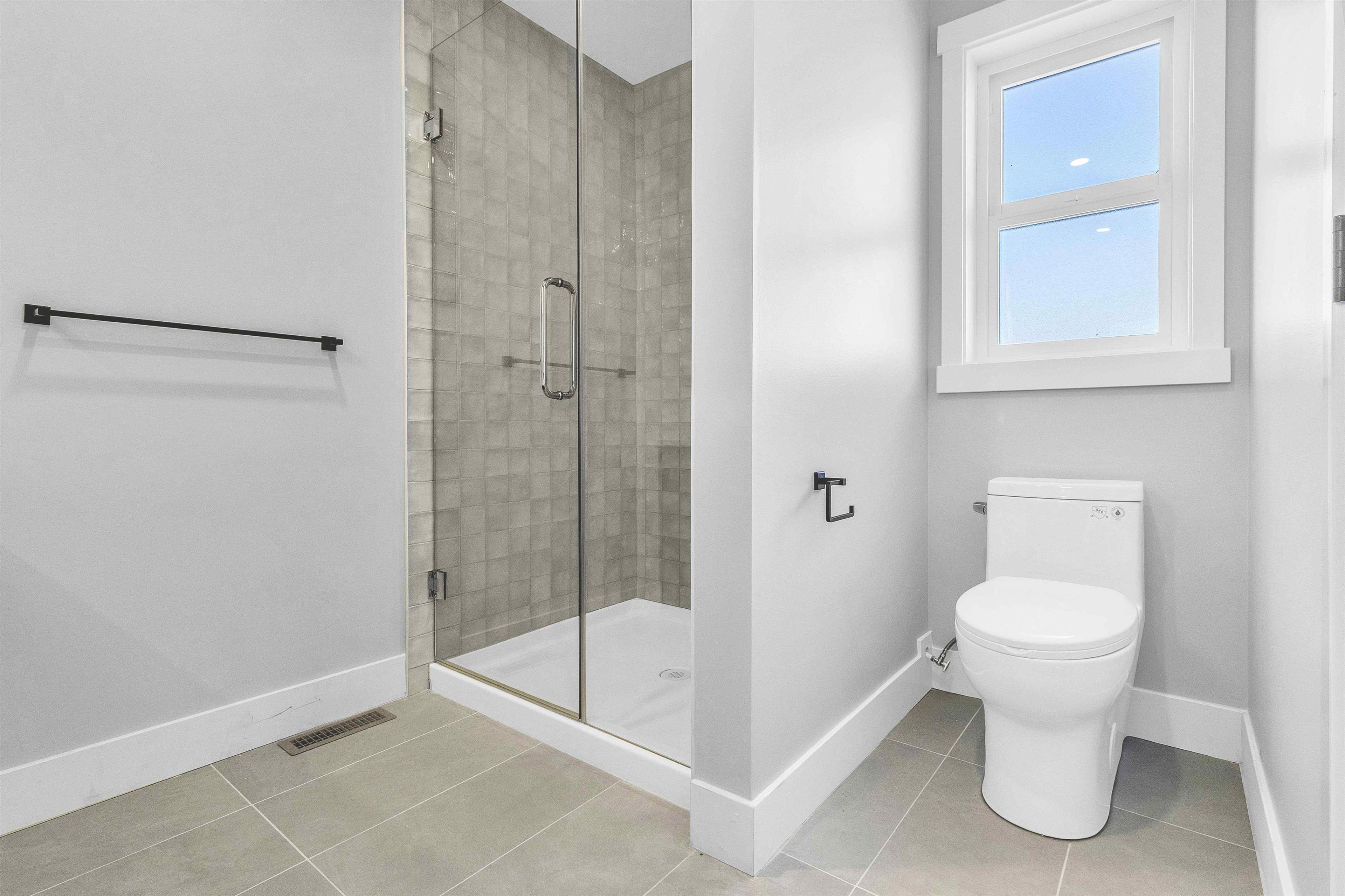 7686 196 STREET - 27