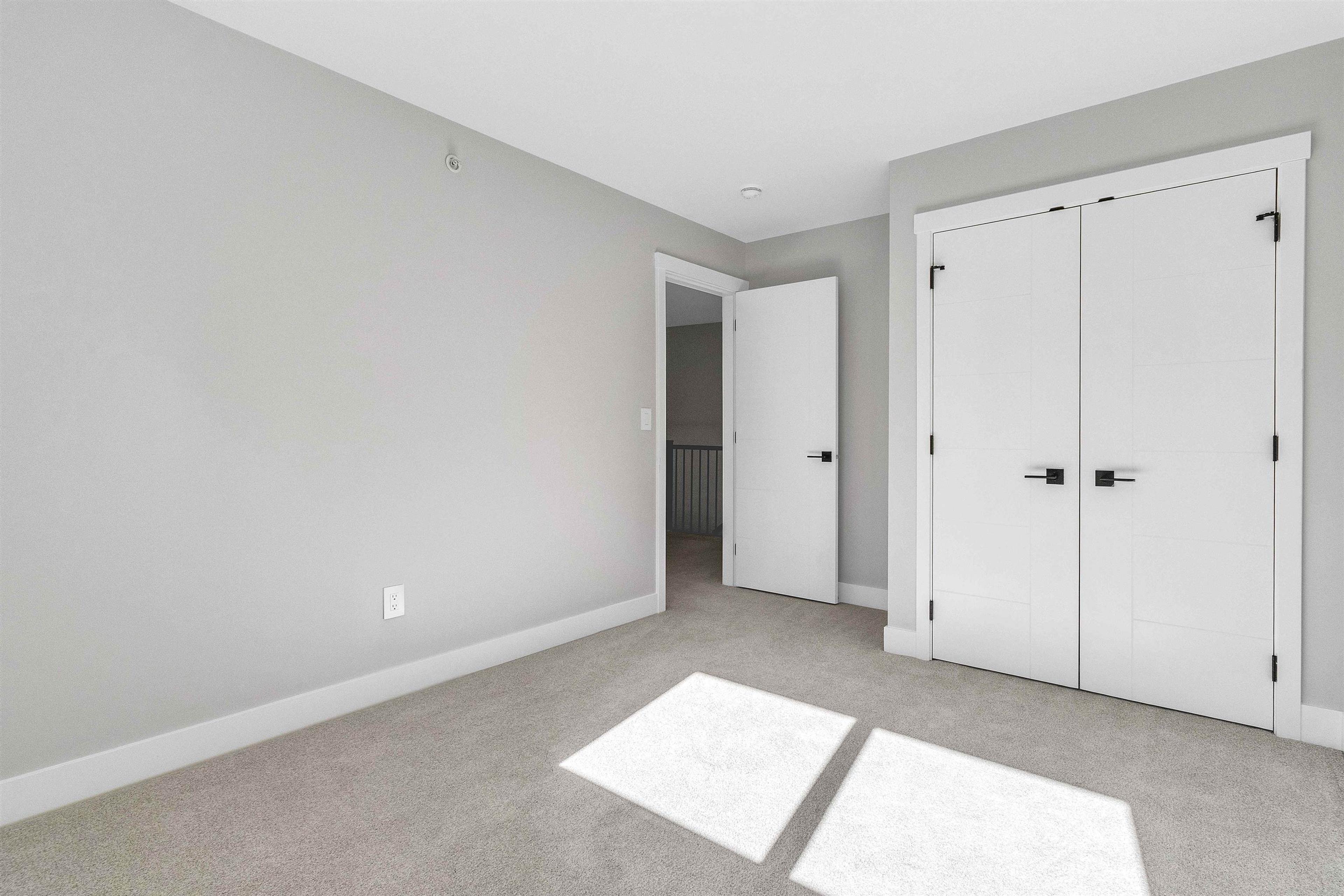 7686 196 STREET - 17