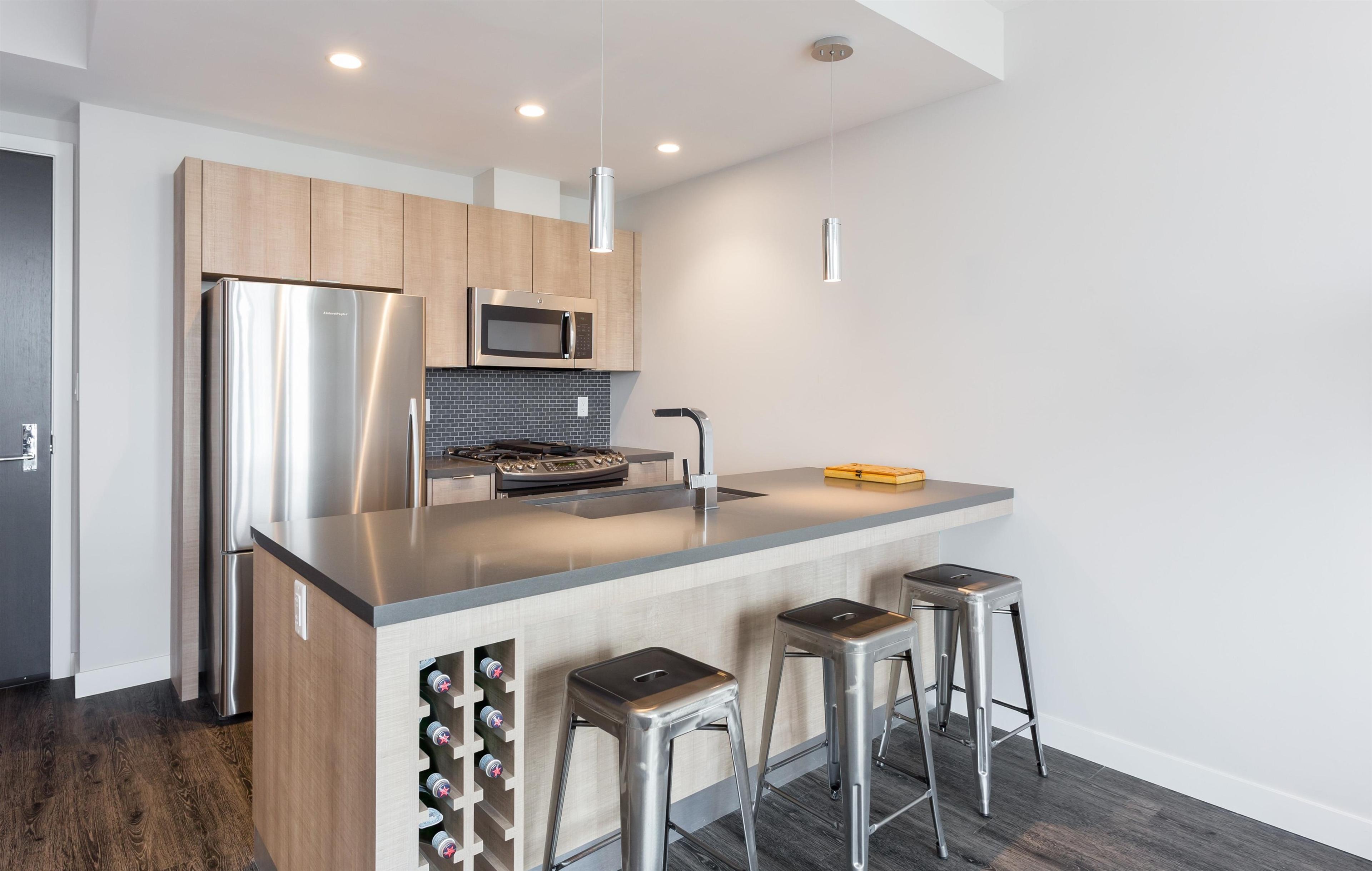 #904 1788 ONTARIO STREET - 6