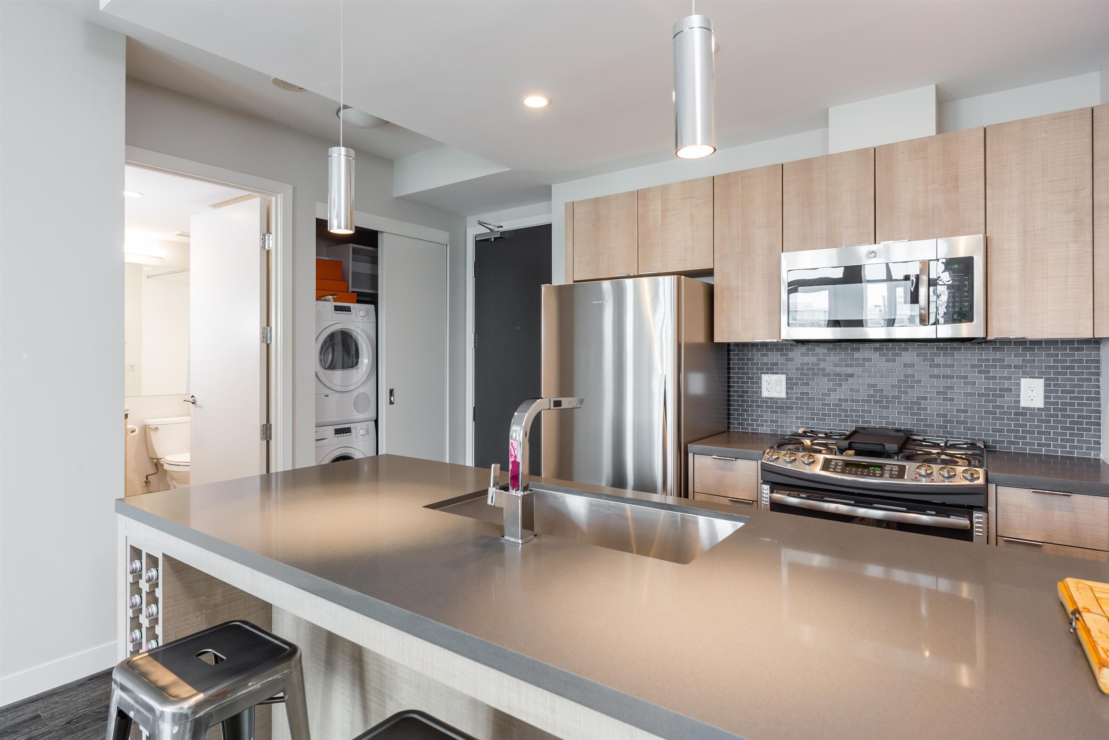 #904 1788 ONTARIO STREET - 9