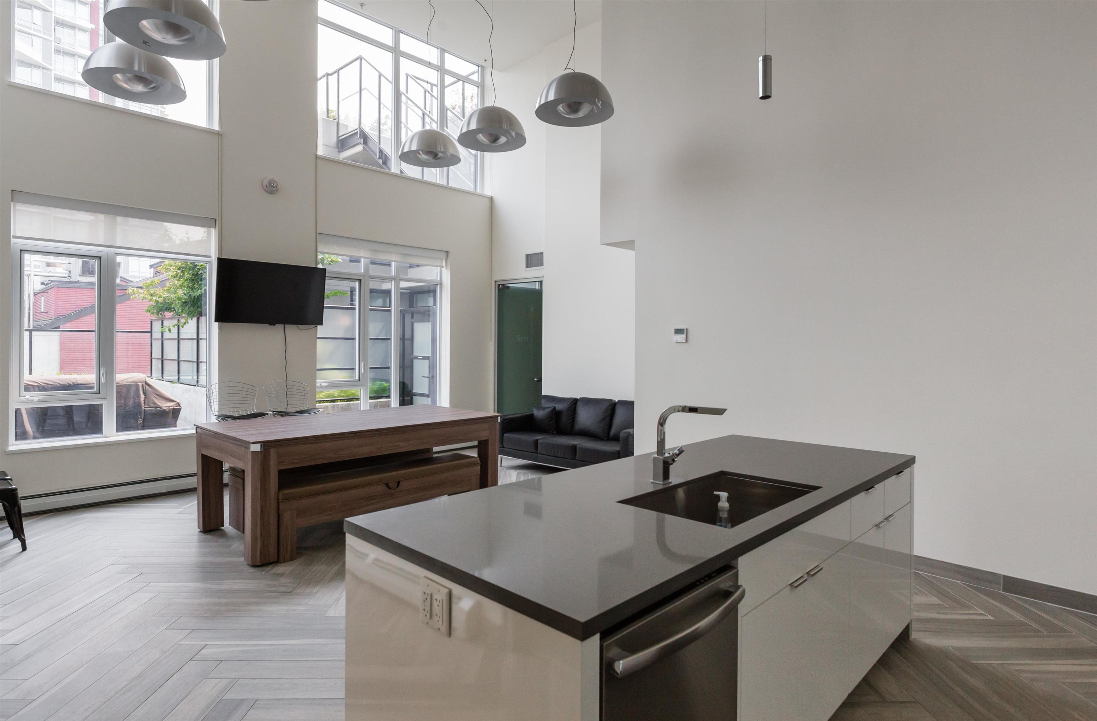 #904 1788 ONTARIO STREET - 24