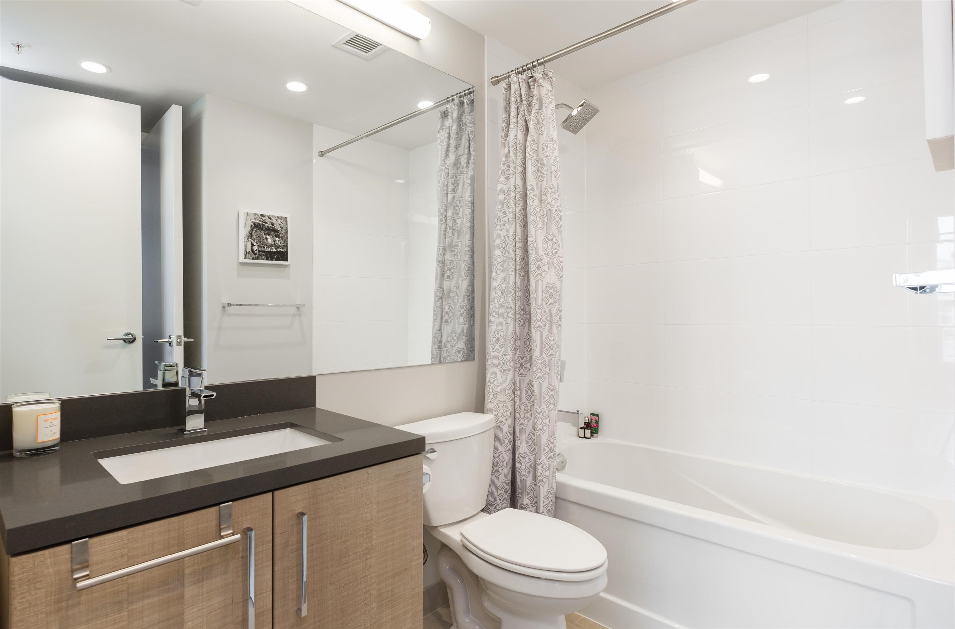 #904 1788 ONTARIO STREET - 19