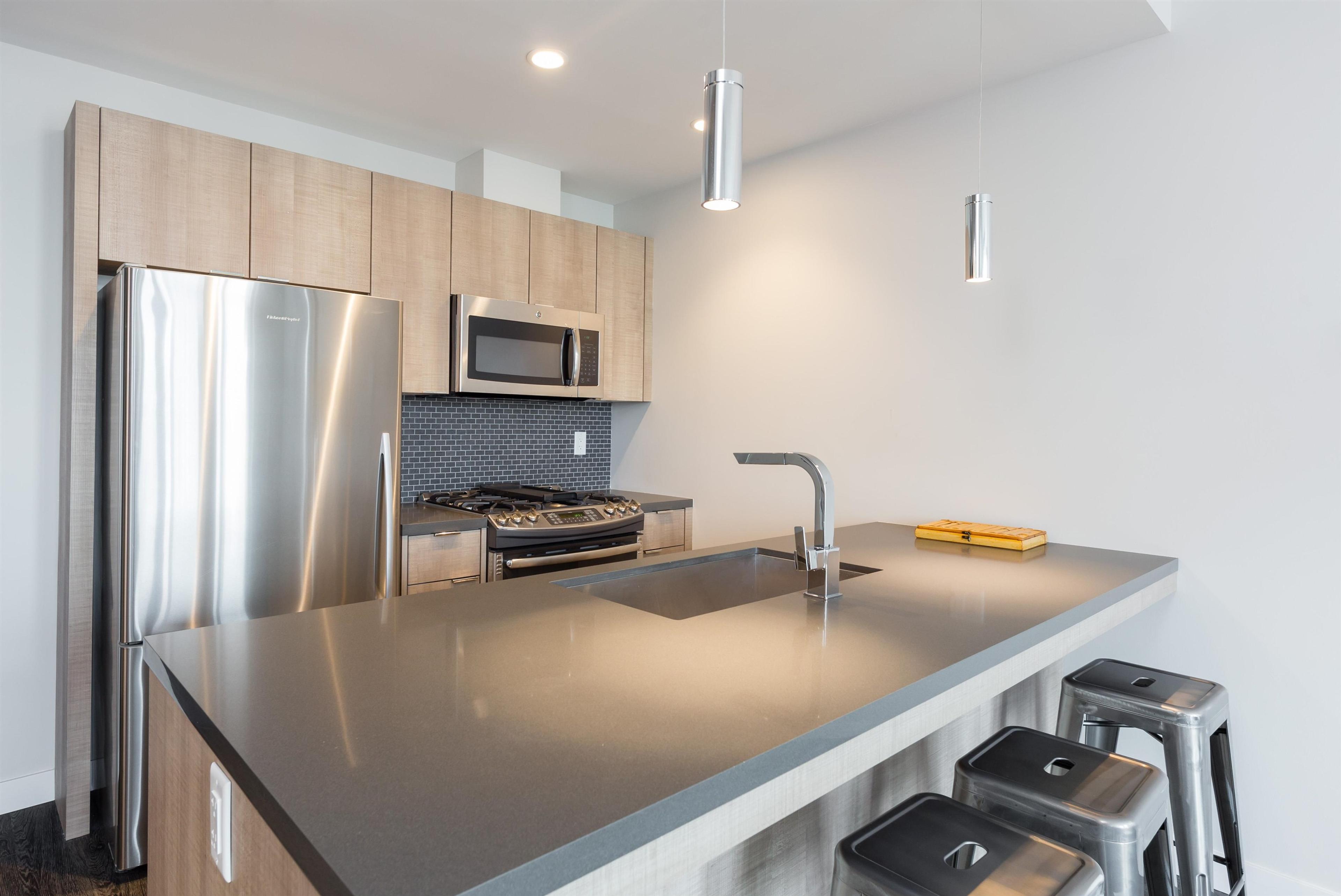 #904 1788 ONTARIO STREET - 8