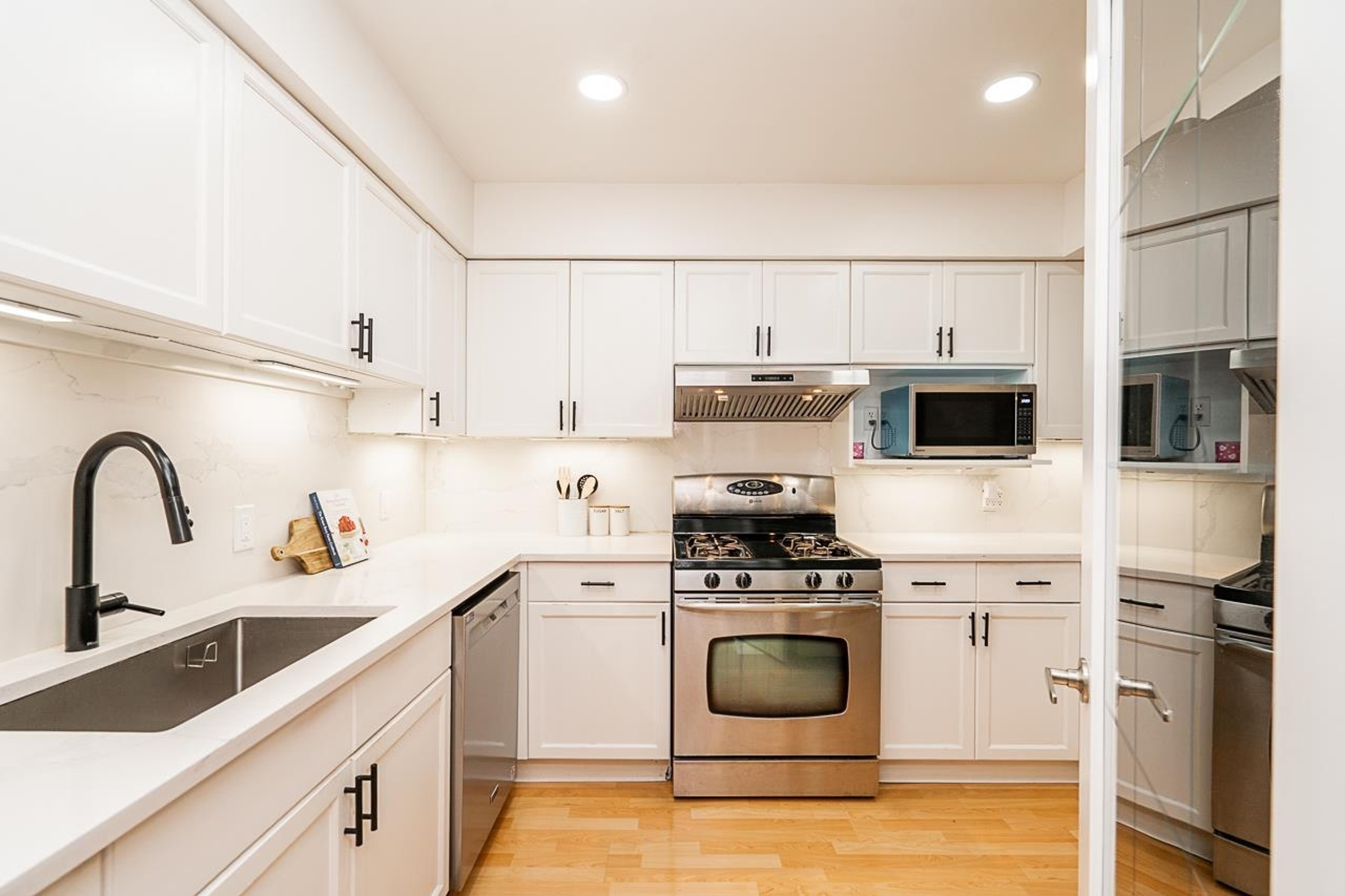 #104 10538 153 STREET - 7