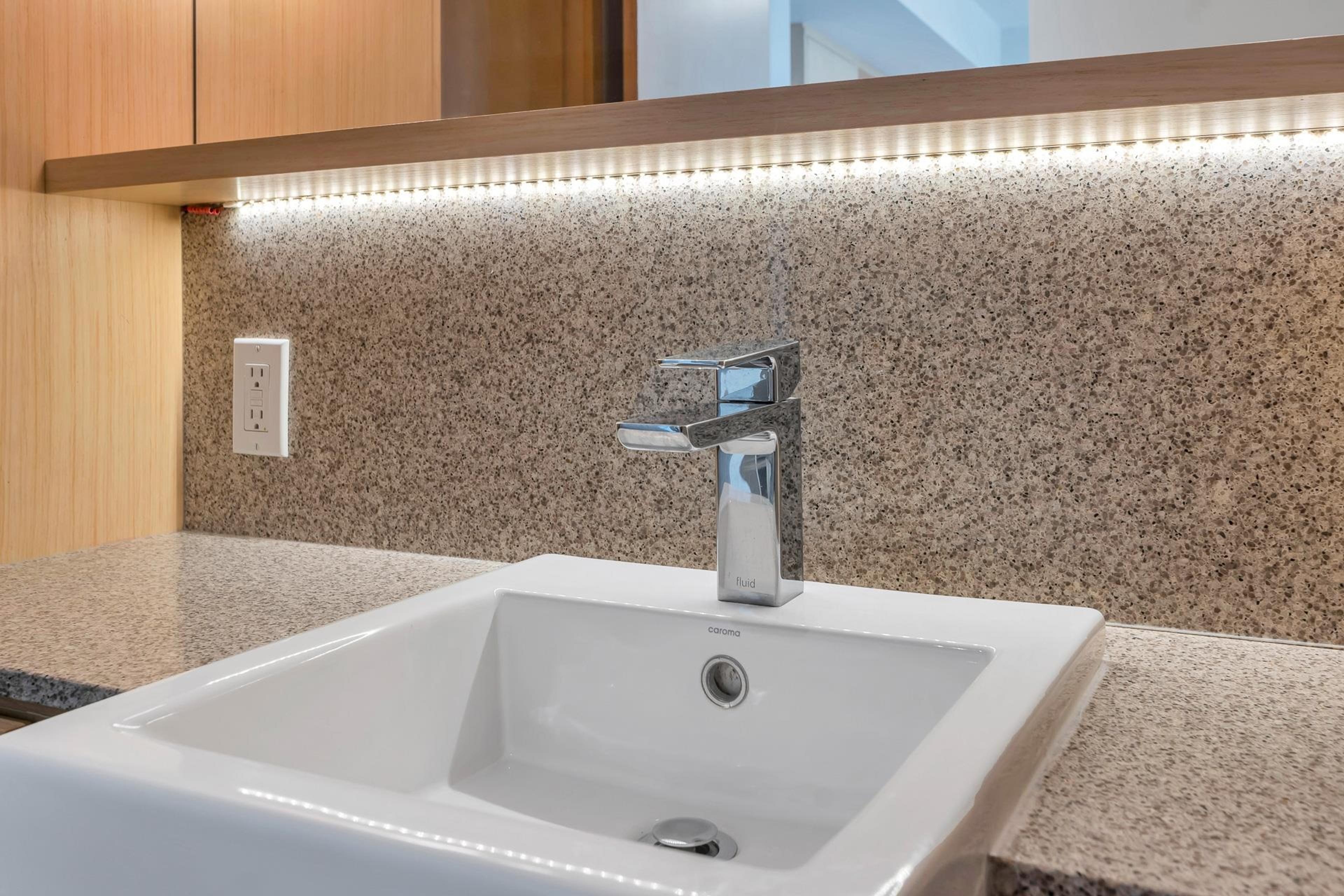 #1607 13495 CENTRAL AVENUE - 17