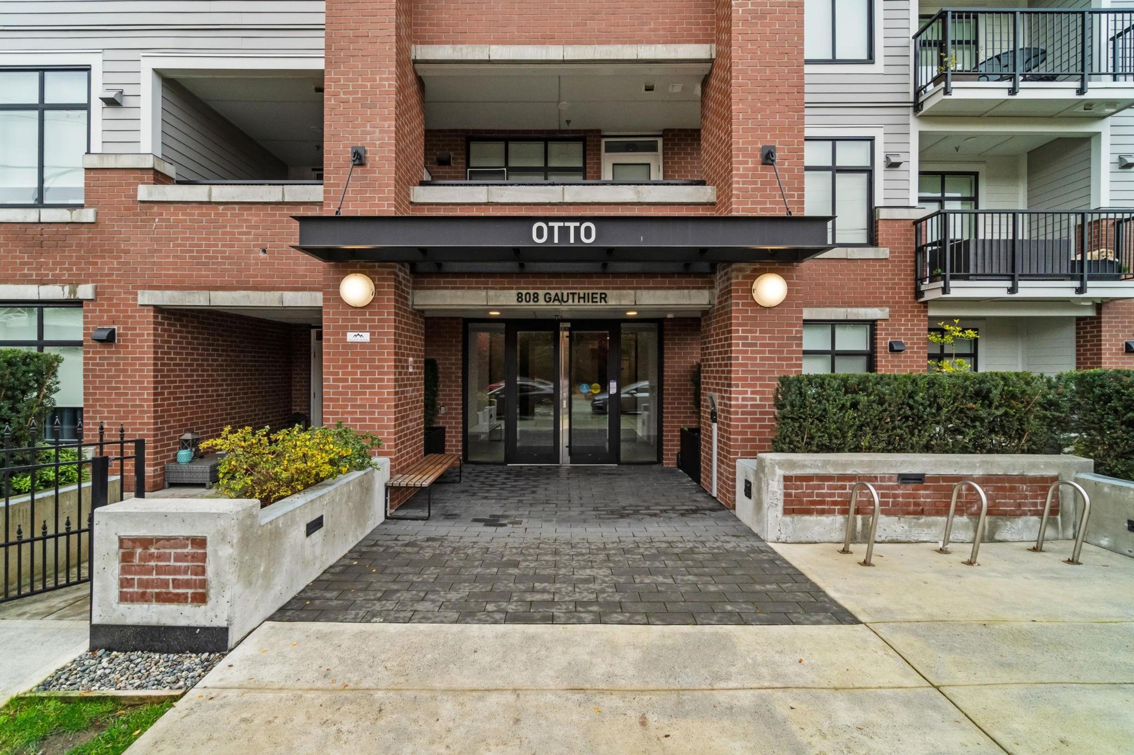 808 Gauthier Avenue, Coquitlam - Exteriors - Photo 3