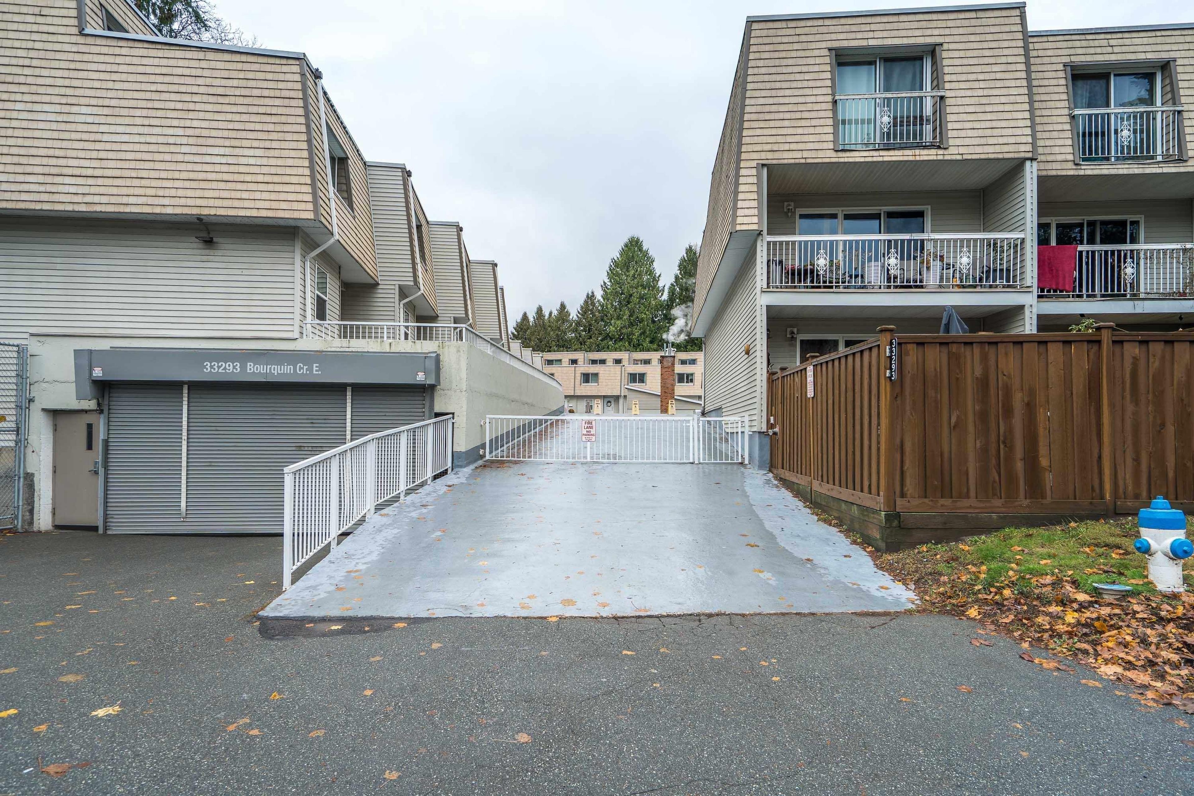 33293 E Bourquin Crescent, Abbotsford - Exteriors - Full Complex View - Photo 4