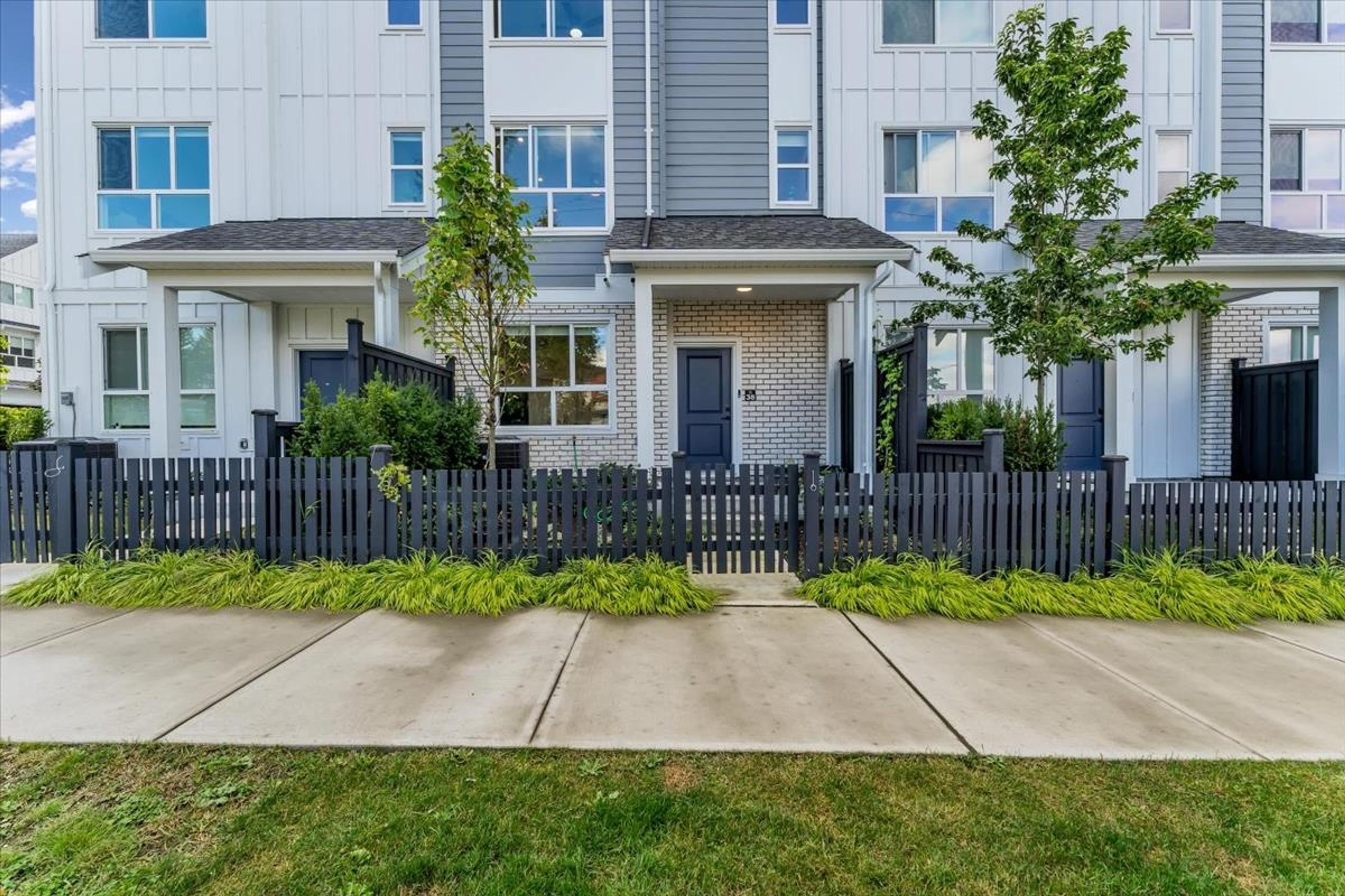 17458 100 Avenue, Surrey - Exteriors - Photo 10