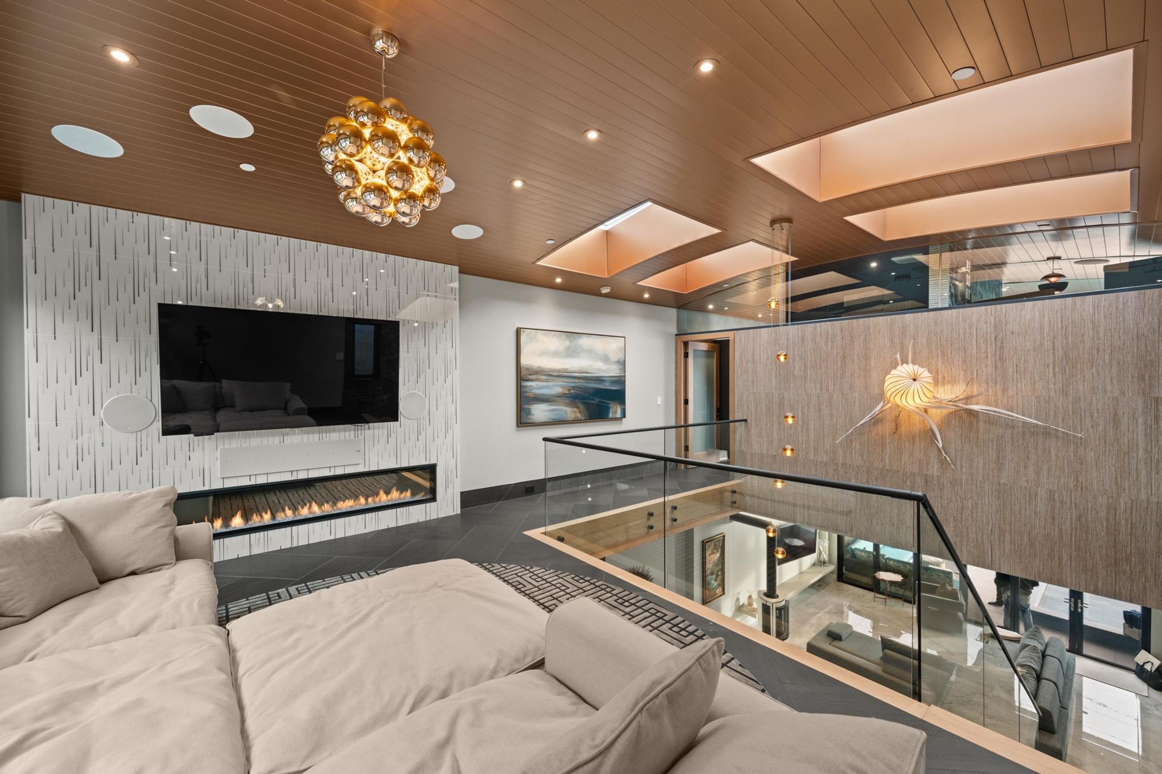 14555 MARINE DRIVE - 27