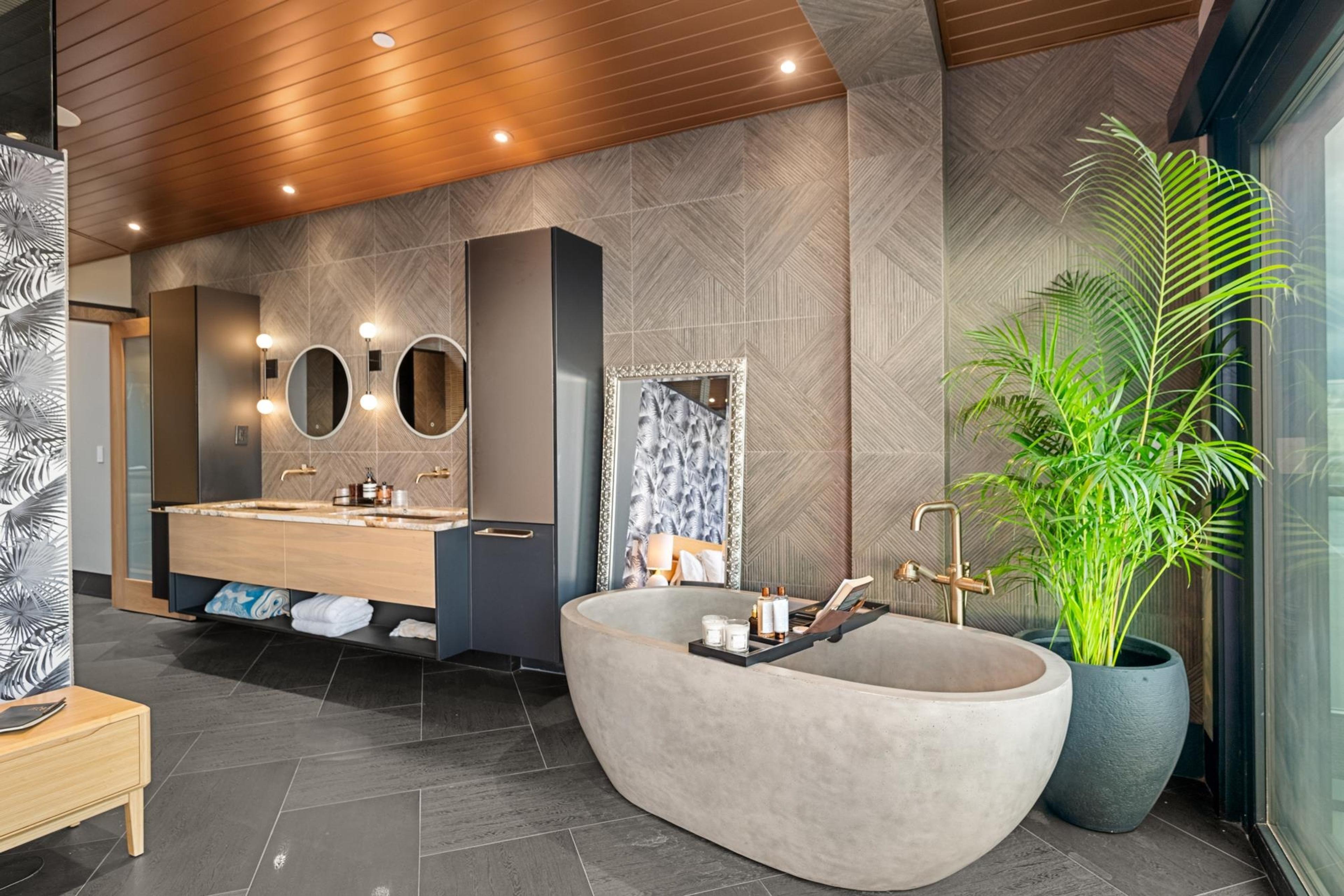 14555 MARINE DRIVE - 5