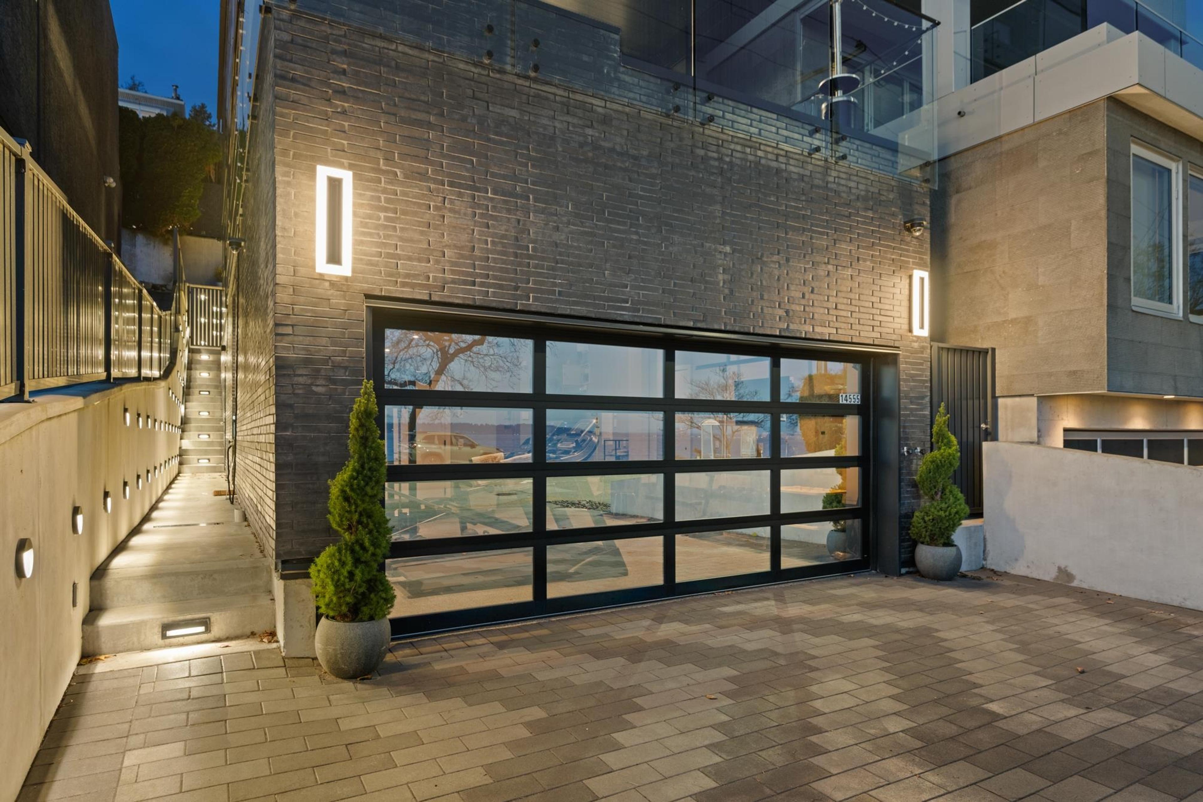 14555 MARINE DRIVE - 37