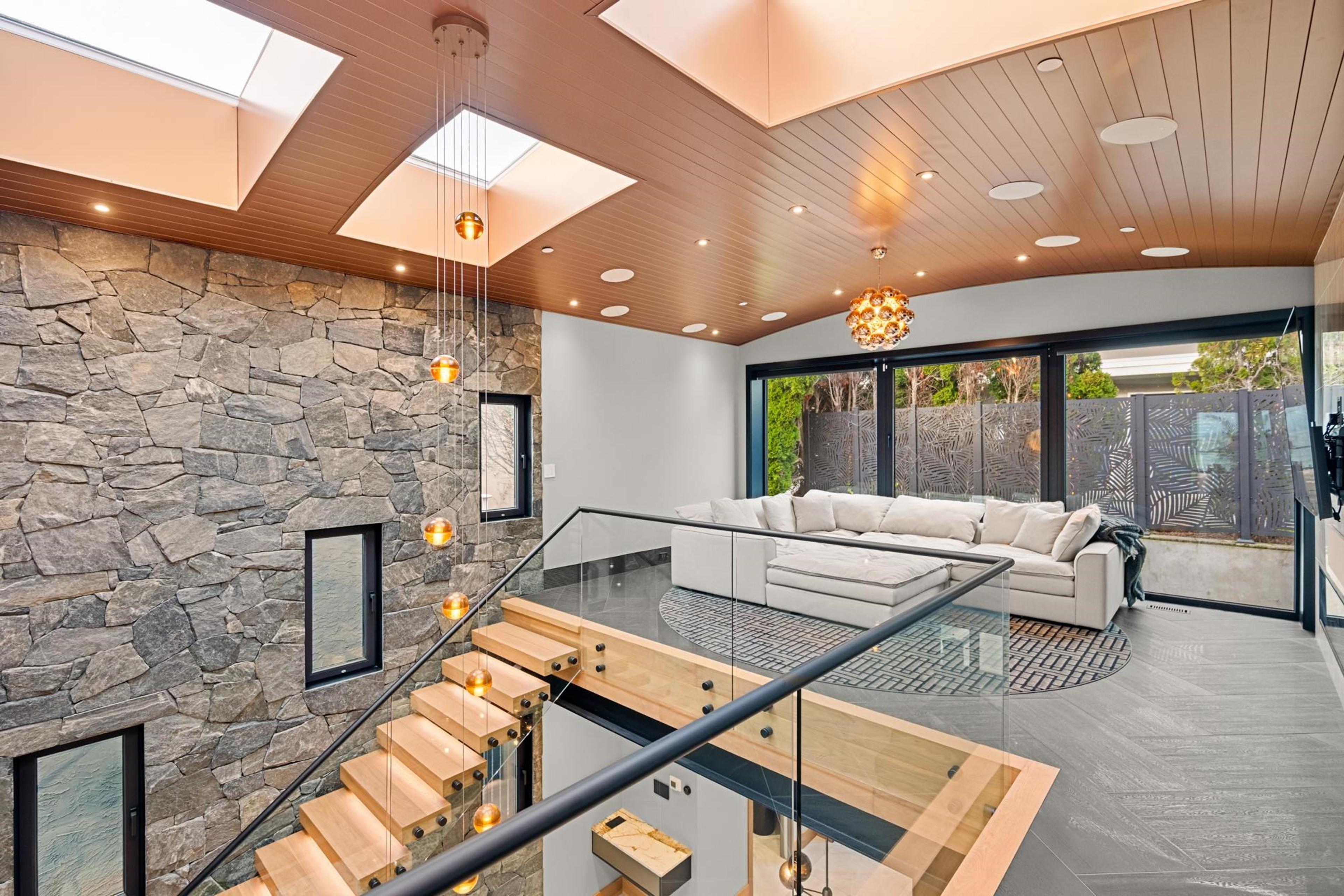 14555 MARINE DRIVE - 29