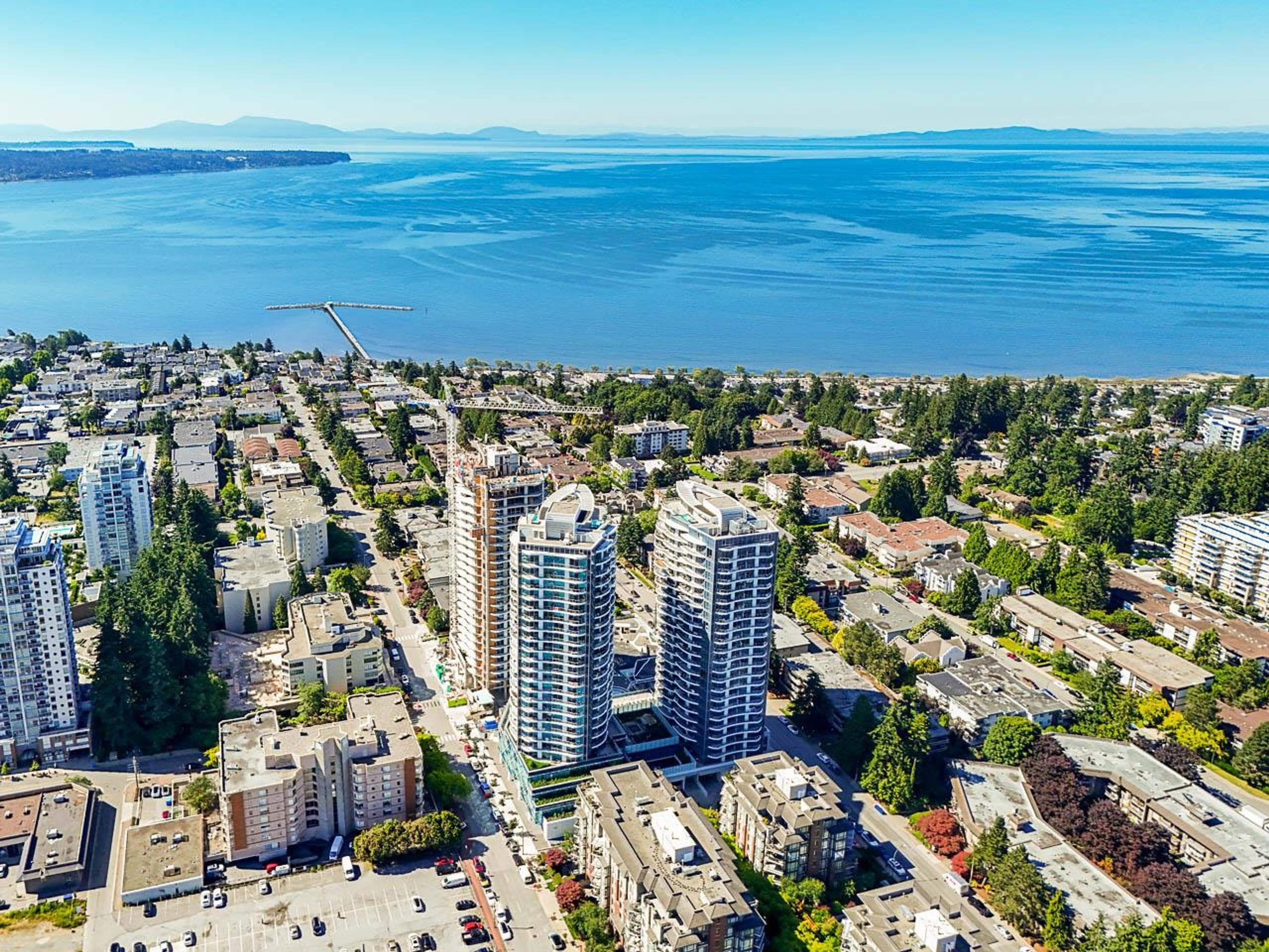 #1805 1500 MARTIN STREET - Image 2