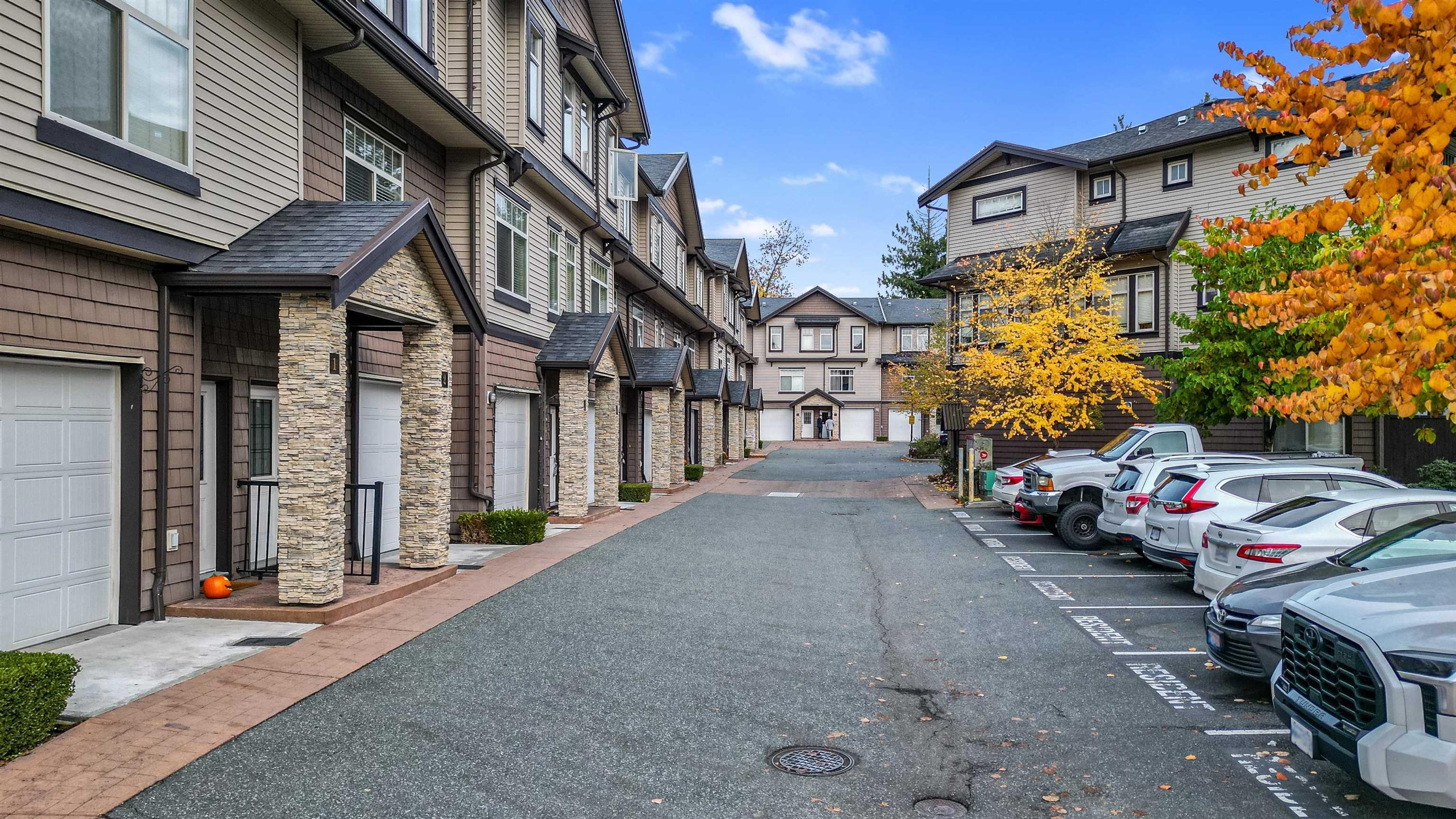 #7 2950 LEFEUVRE ROAD - 24