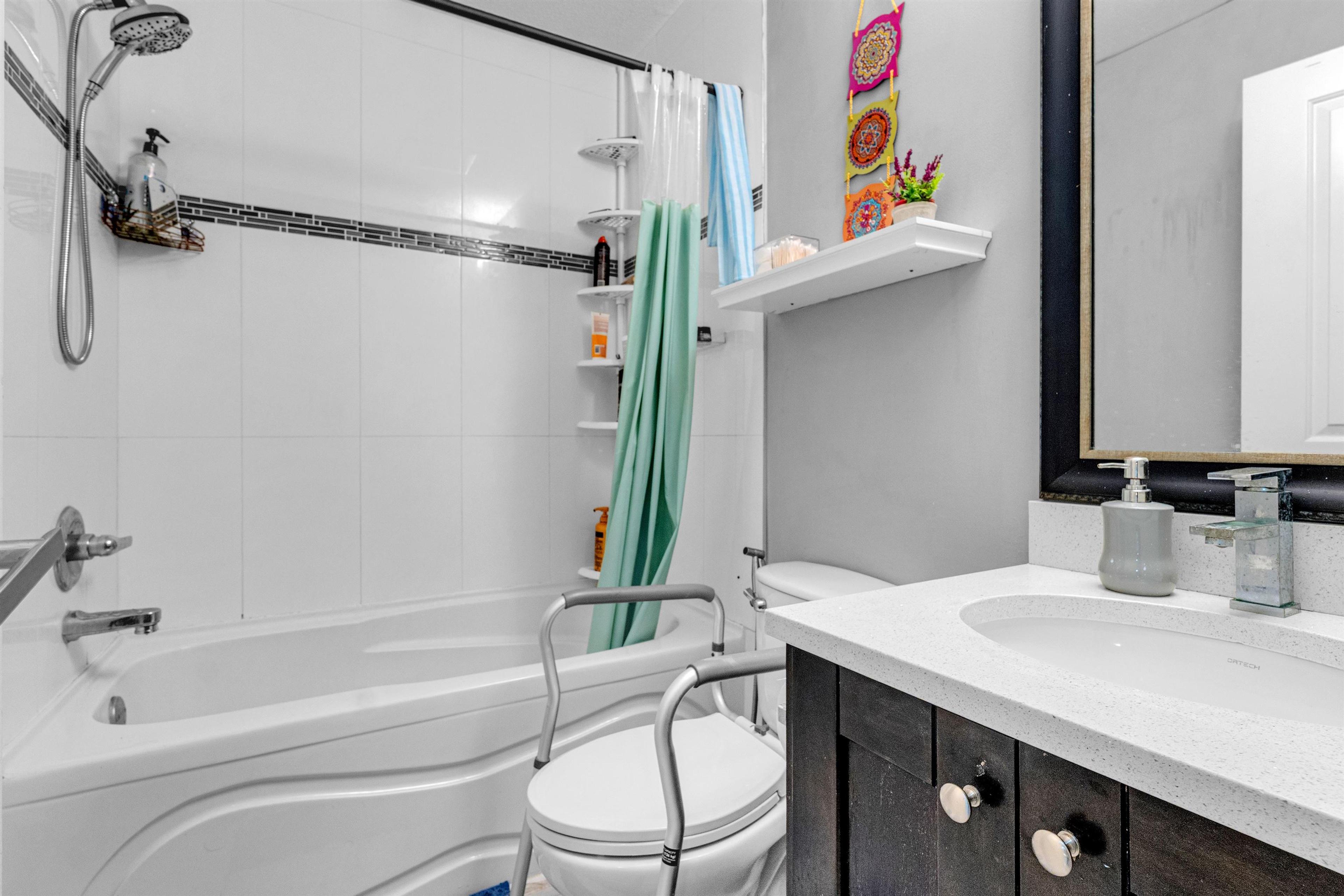 #7 2950 LEFEUVRE ROAD - 15