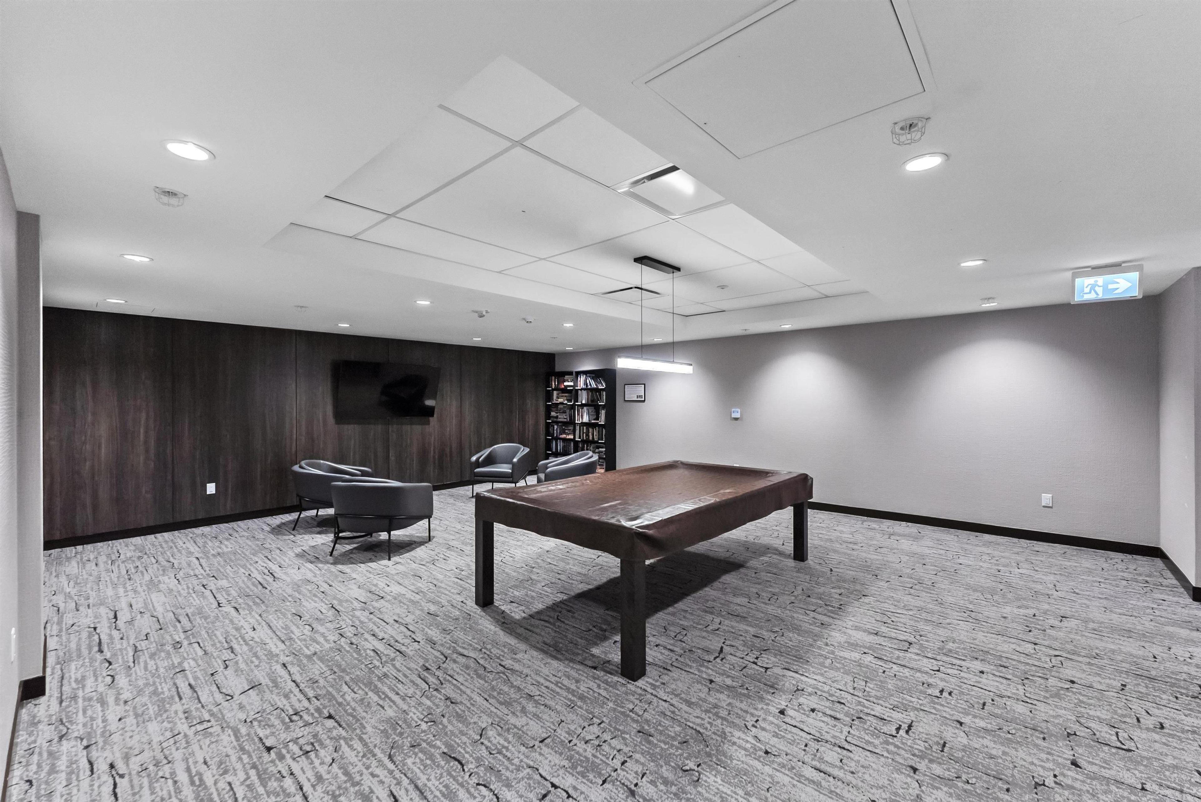 #803 1501 FOSTER STREET - 26