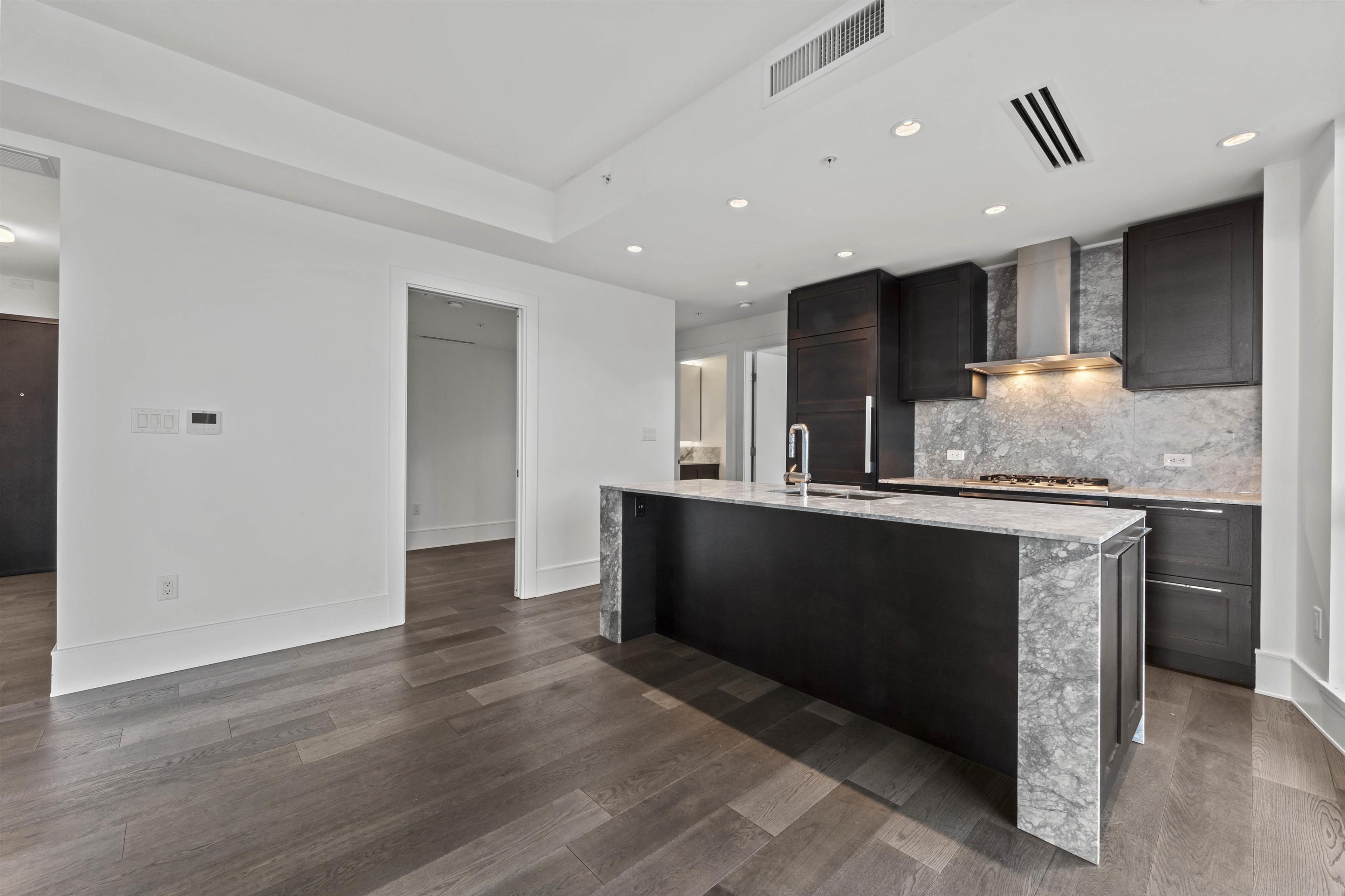 #803 1501 FOSTER STREET - Image 3