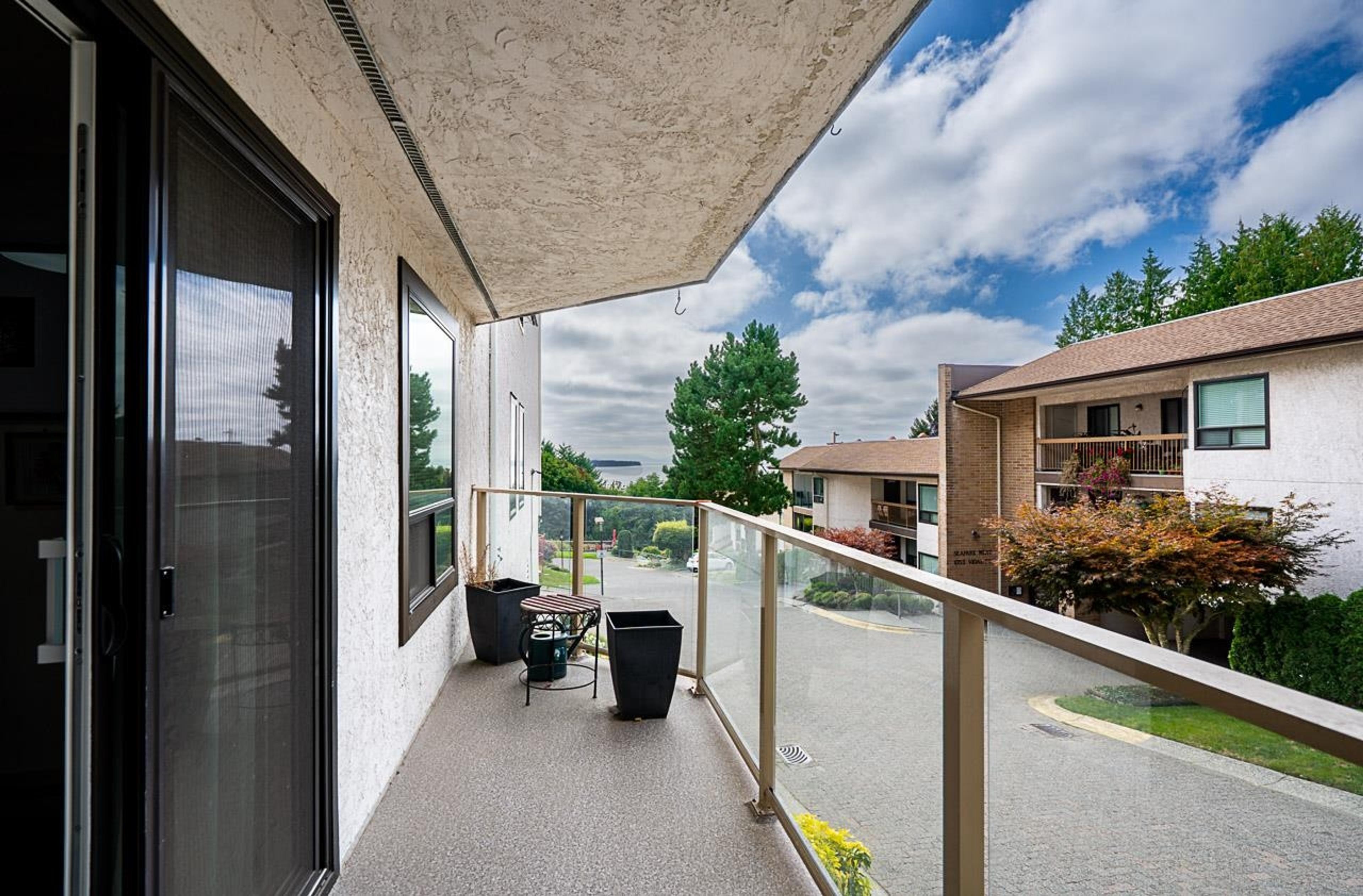 #519 1350 VIDAL STREET - 12