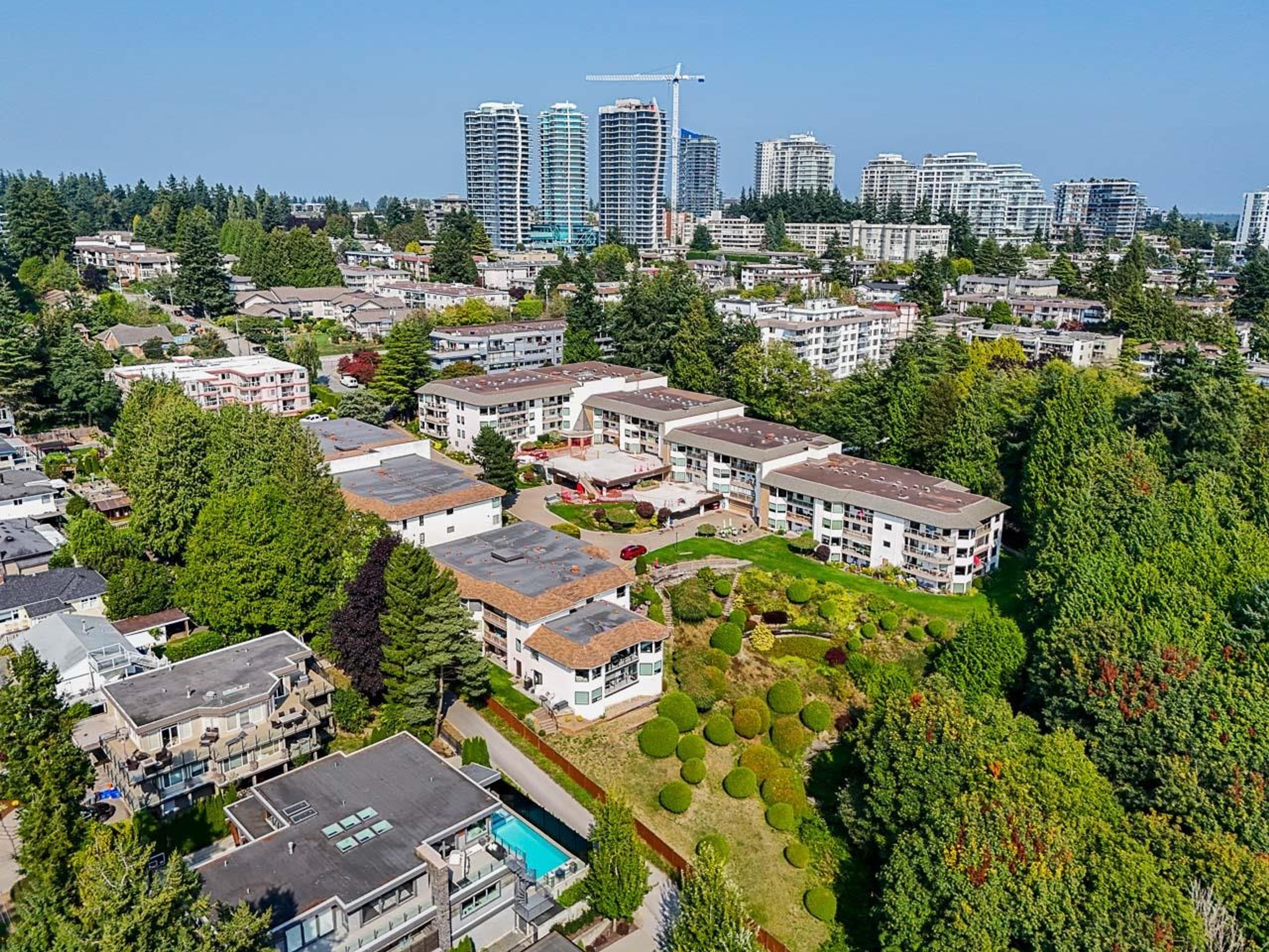 #519 1350 VIDAL STREET - 36