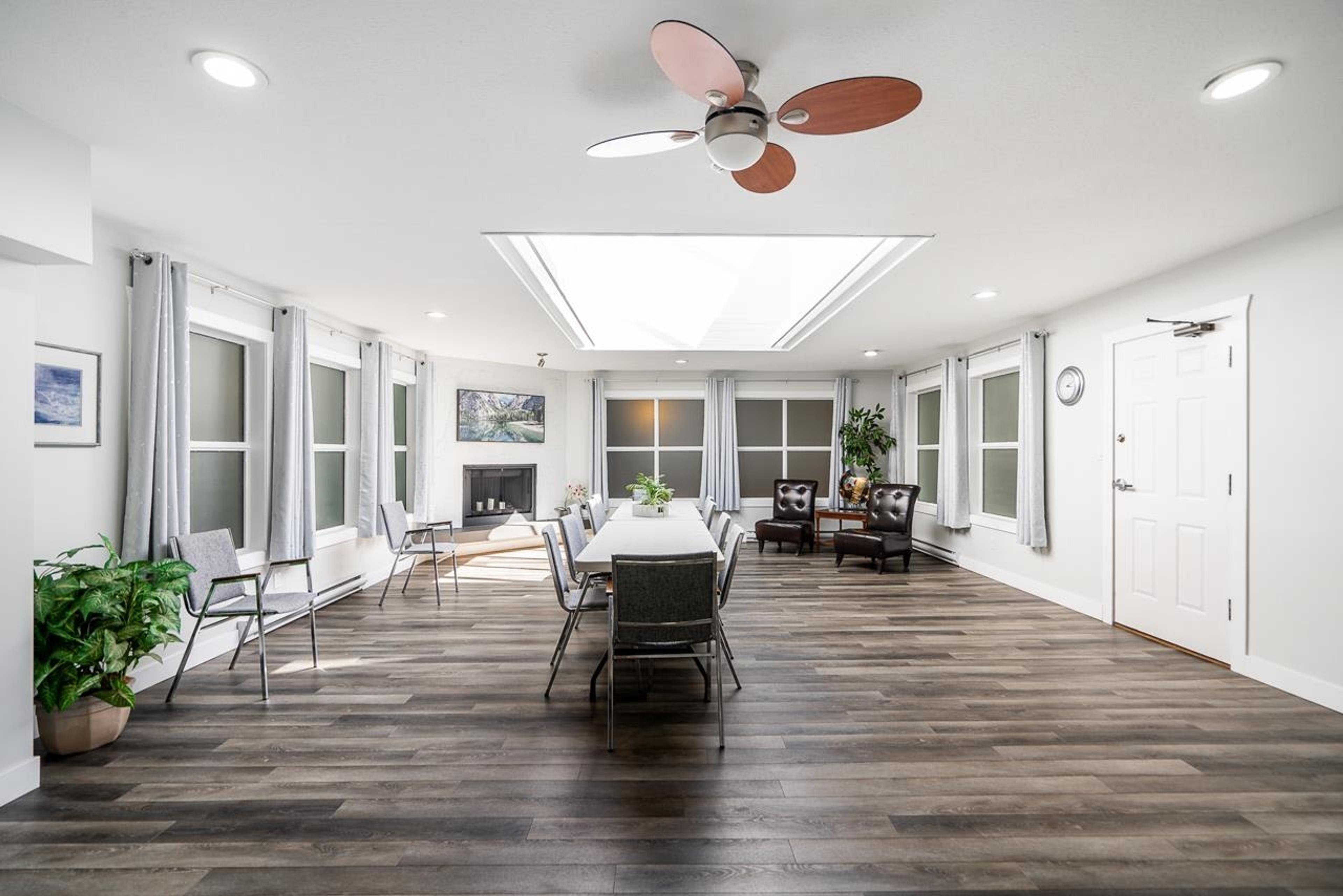 #519 1350 VIDAL STREET - 37