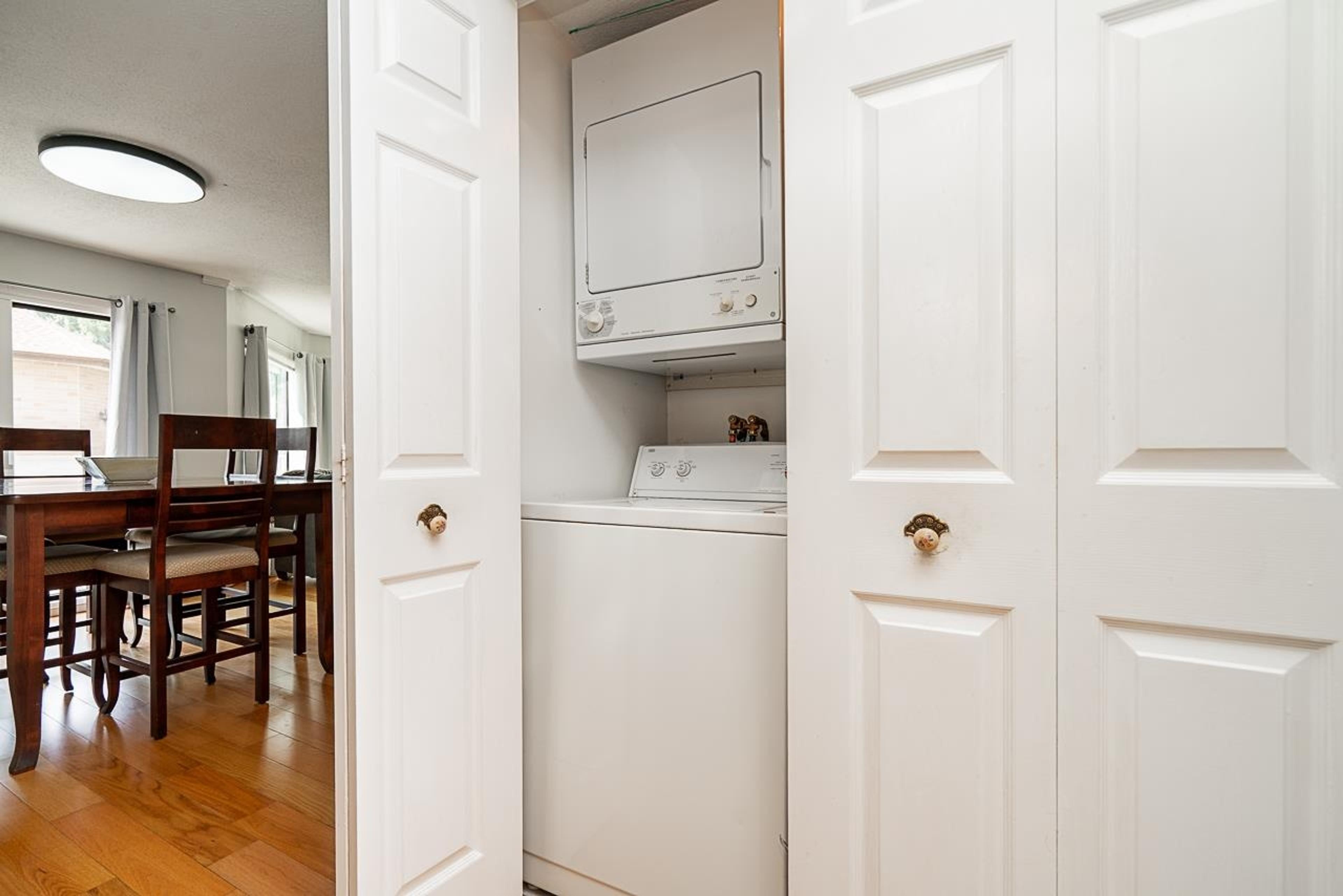 #519 1350 VIDAL STREET - 25