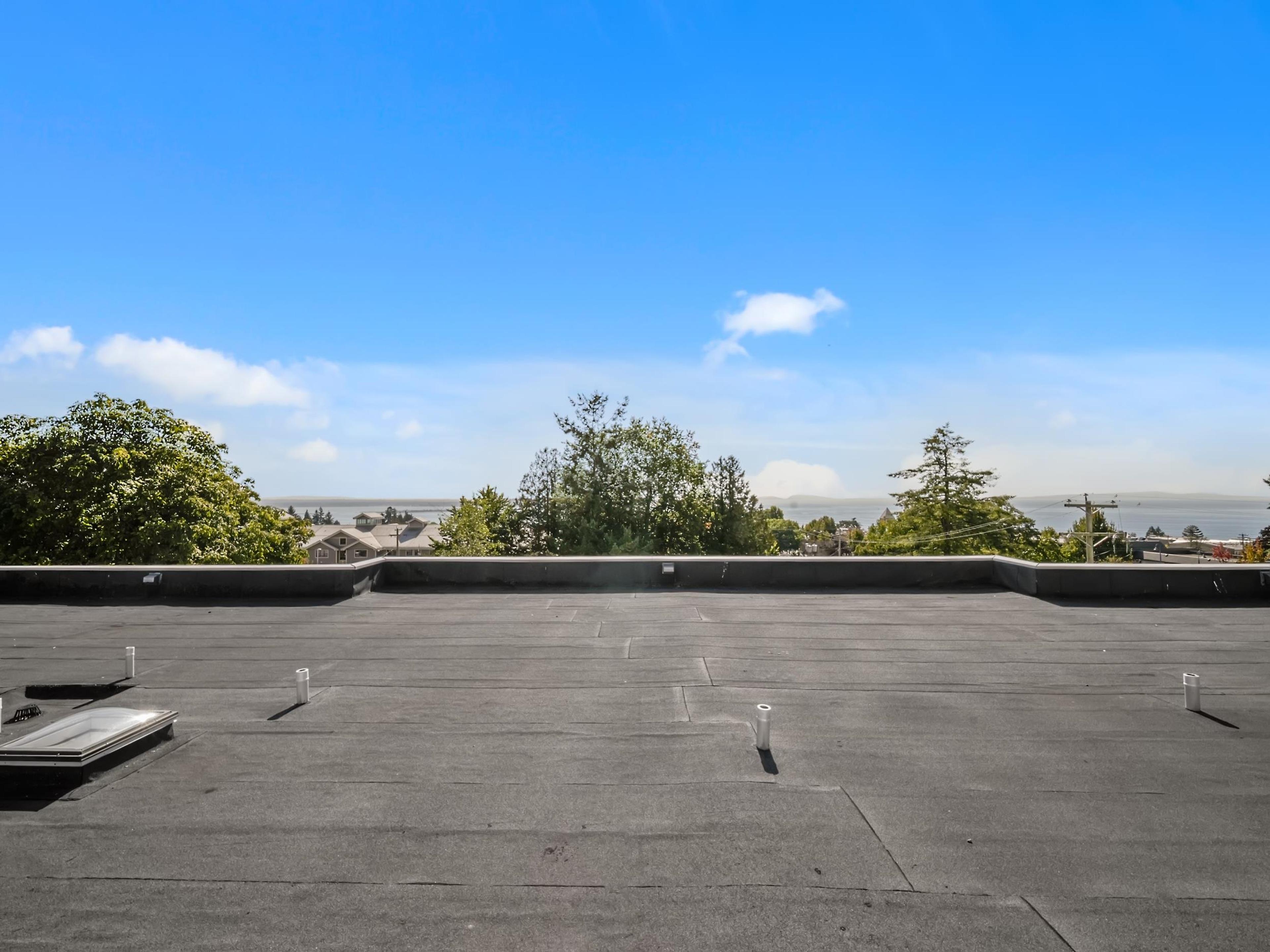 #111 1341 GEORGE STREET - 32