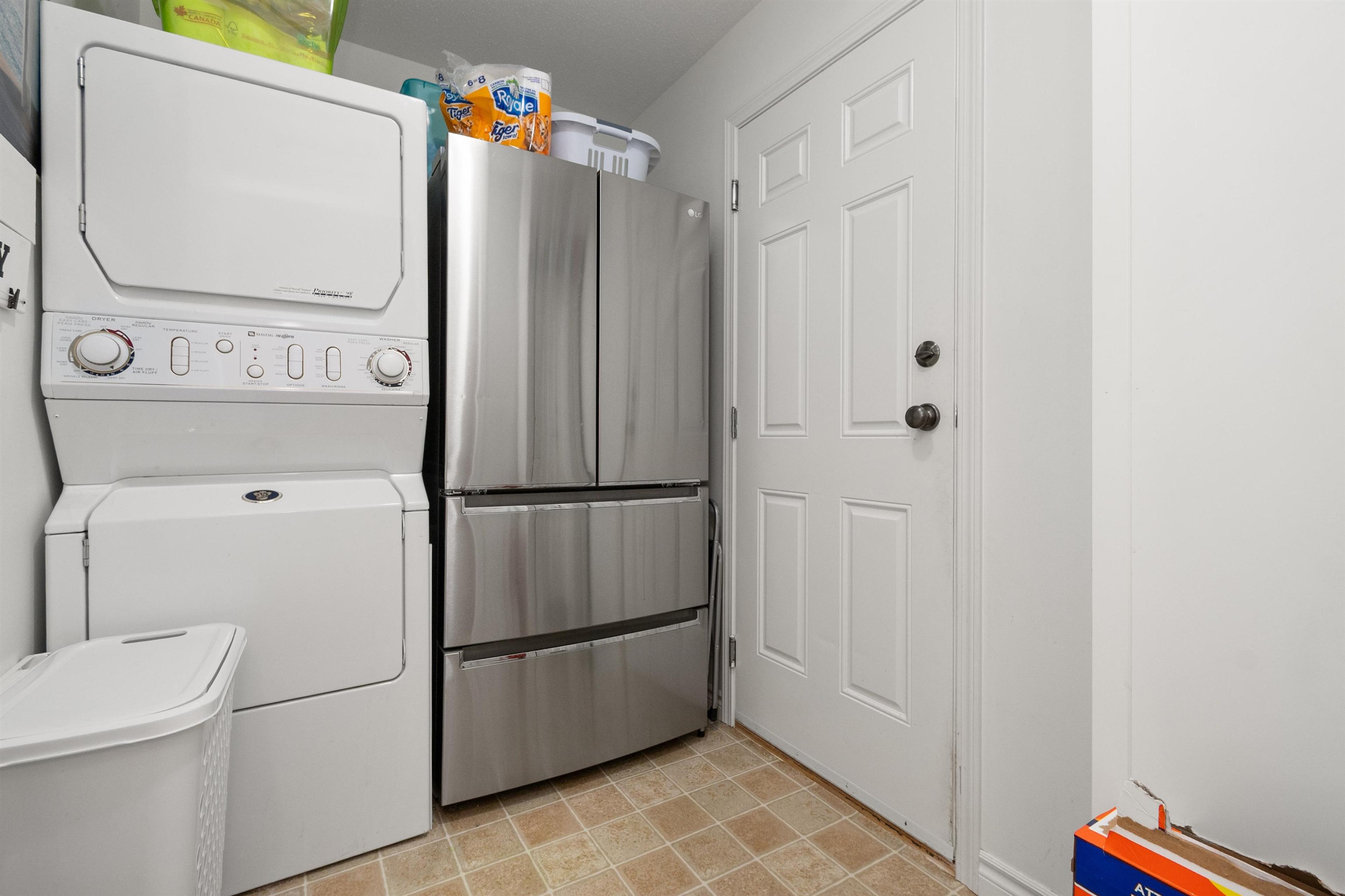 #32 349 WALNUT AVENUE - 23