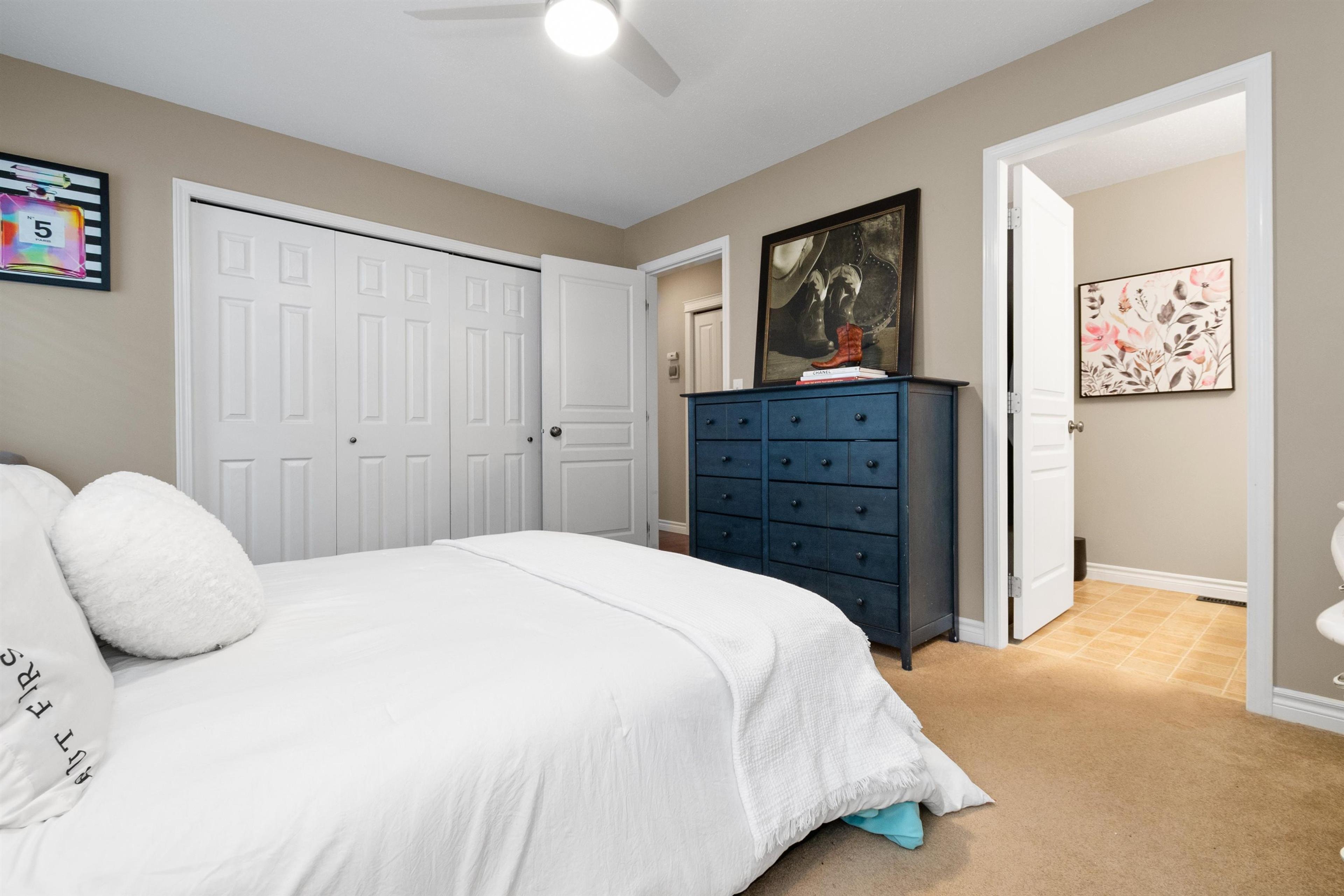 #32 349 WALNUT AVENUE - 20