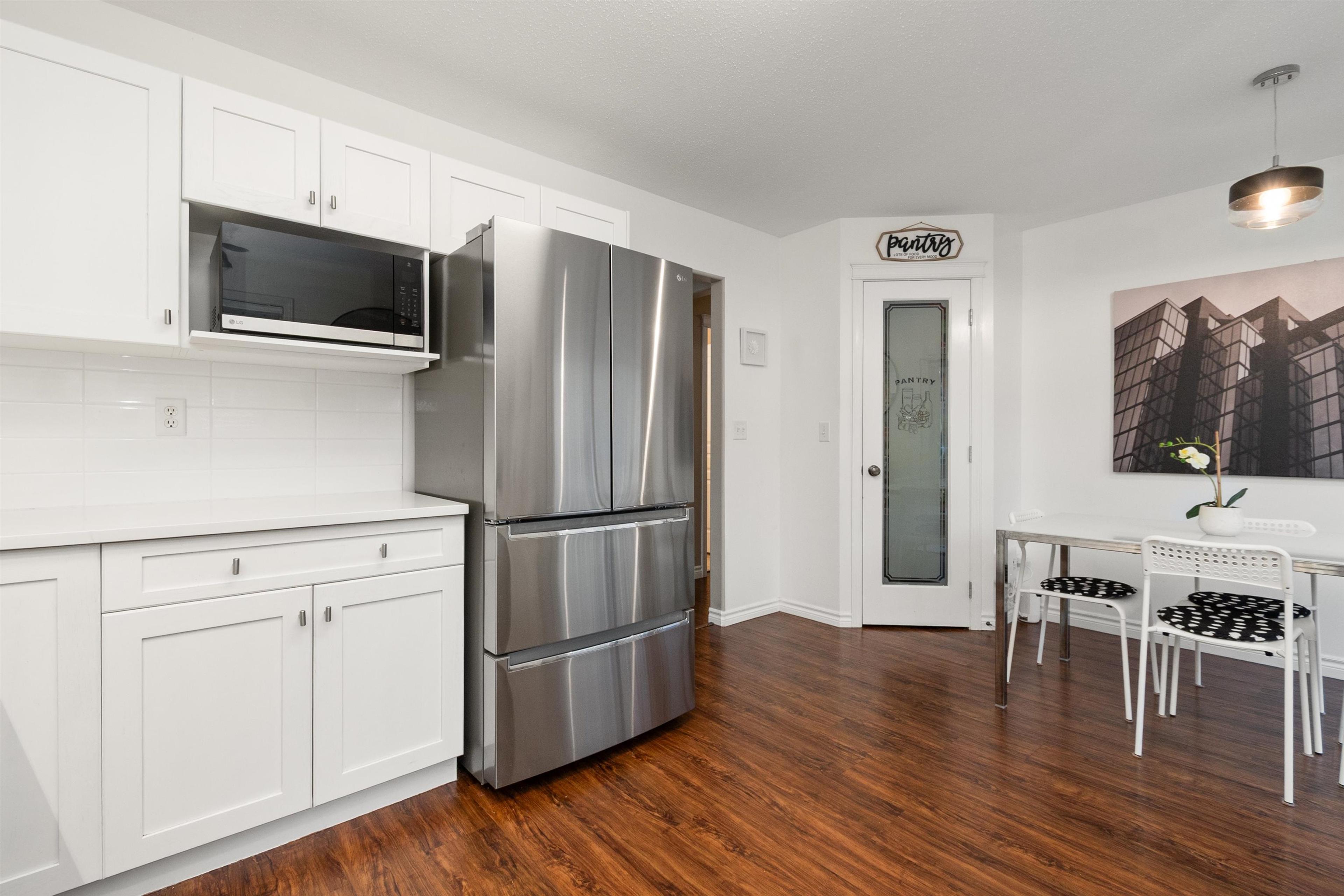 #32 349 WALNUT AVENUE - 14