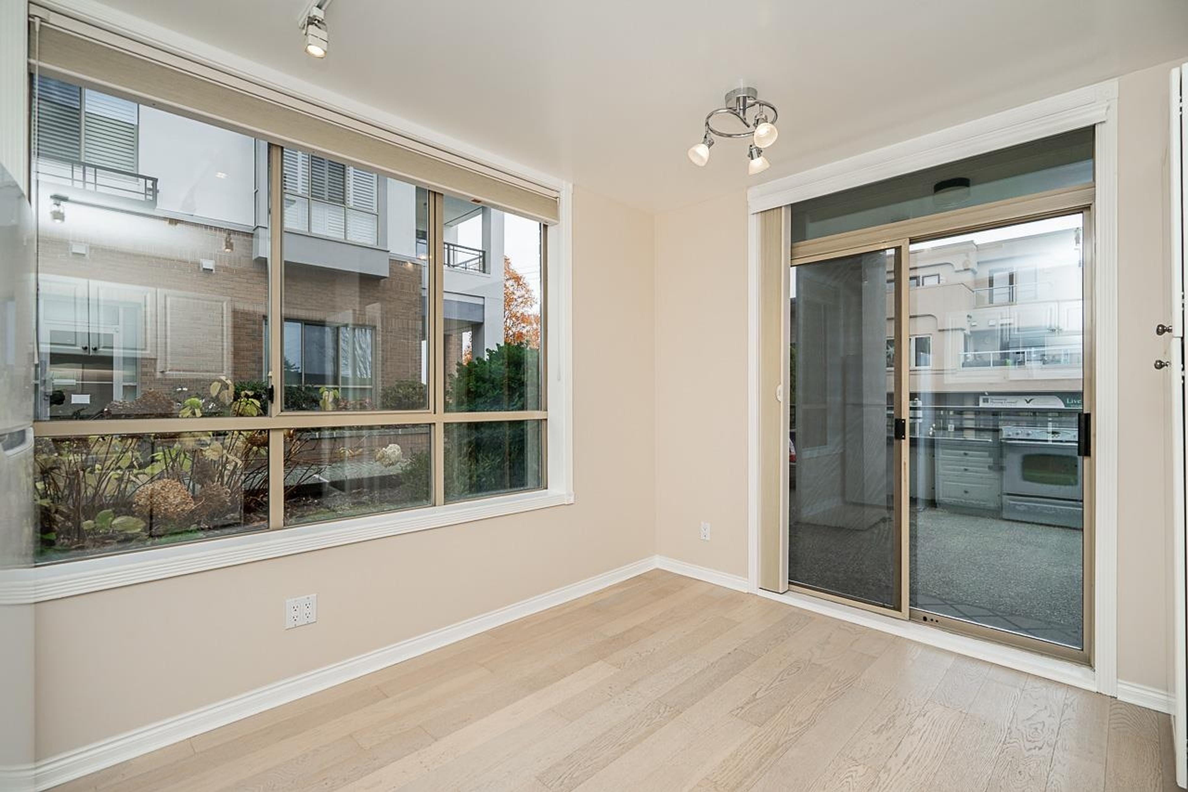 #102 15169 BUENA VISTA AVENUE - 23