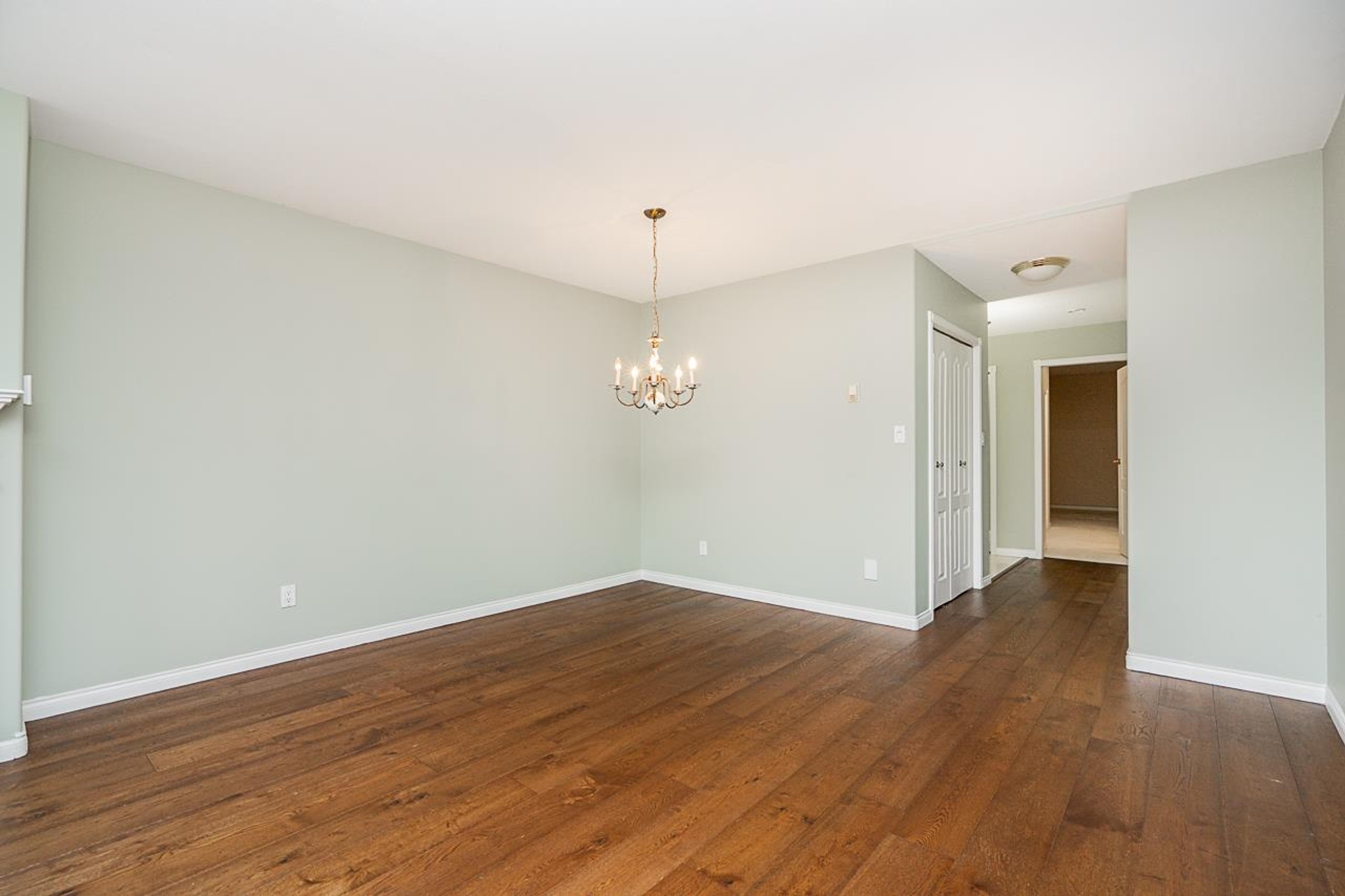 #102 15169 BUENA VISTA AVENUE - 11