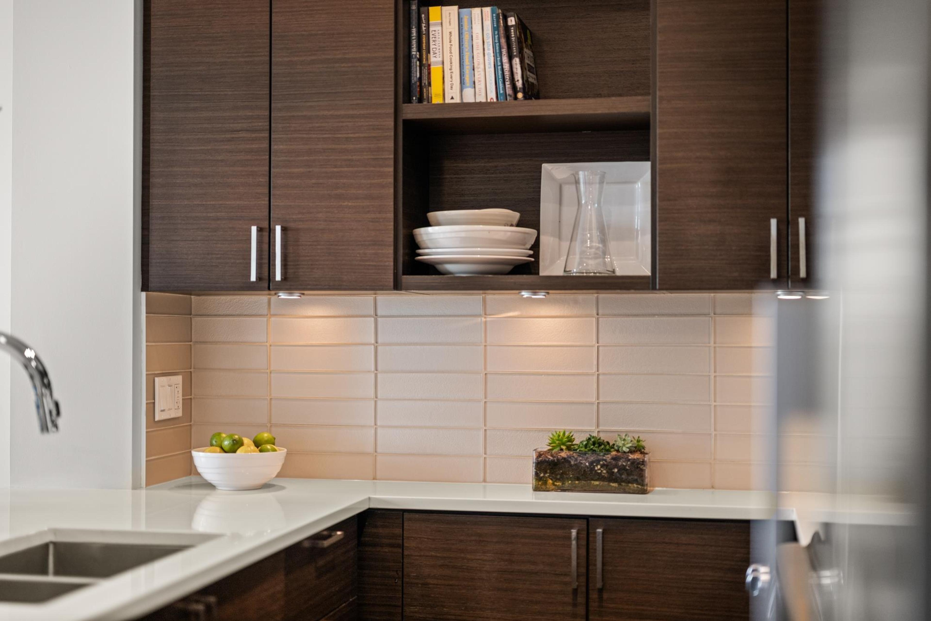 #PH2 1333 WINTER STREET - 16