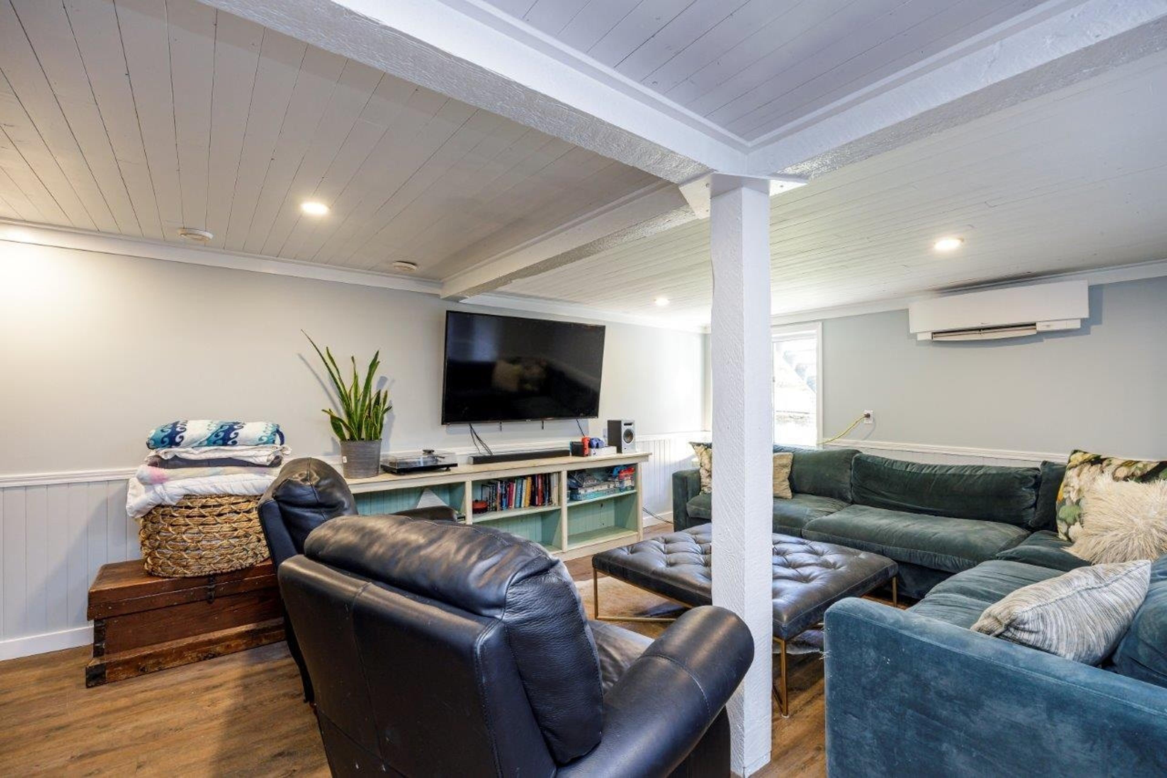 1108 LENORA ROAD - 19