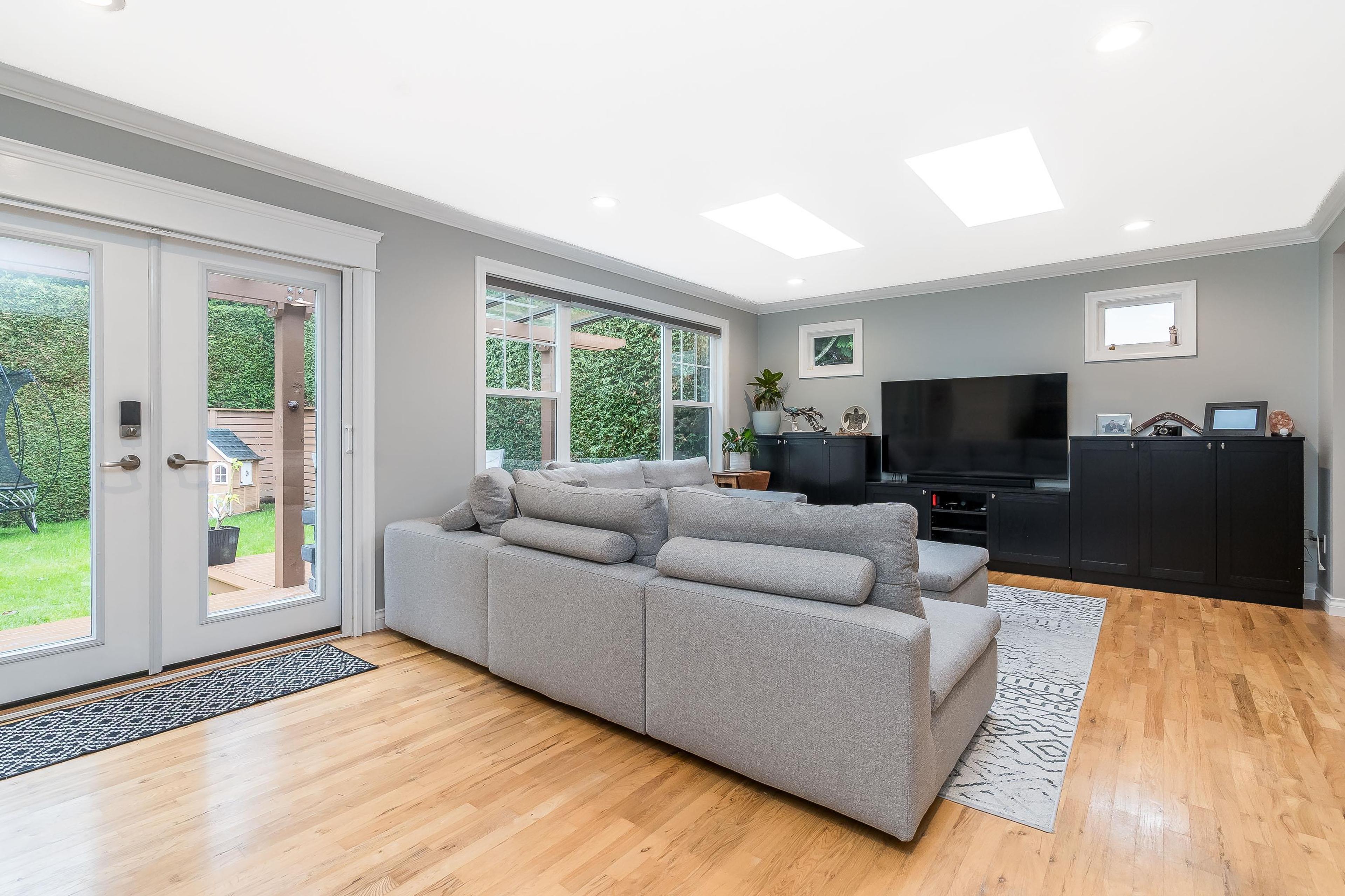 15825 PROSPECT CRESCENT - 22