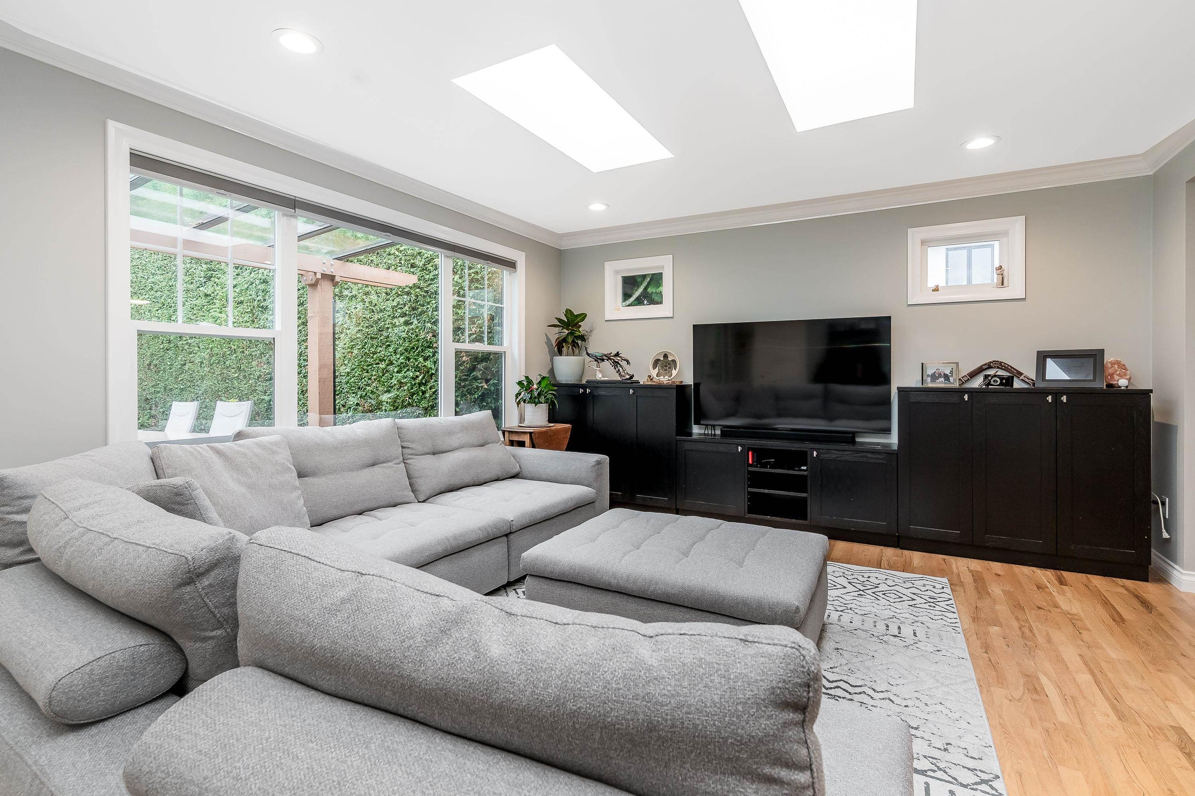 15825 PROSPECT CRESCENT - 19