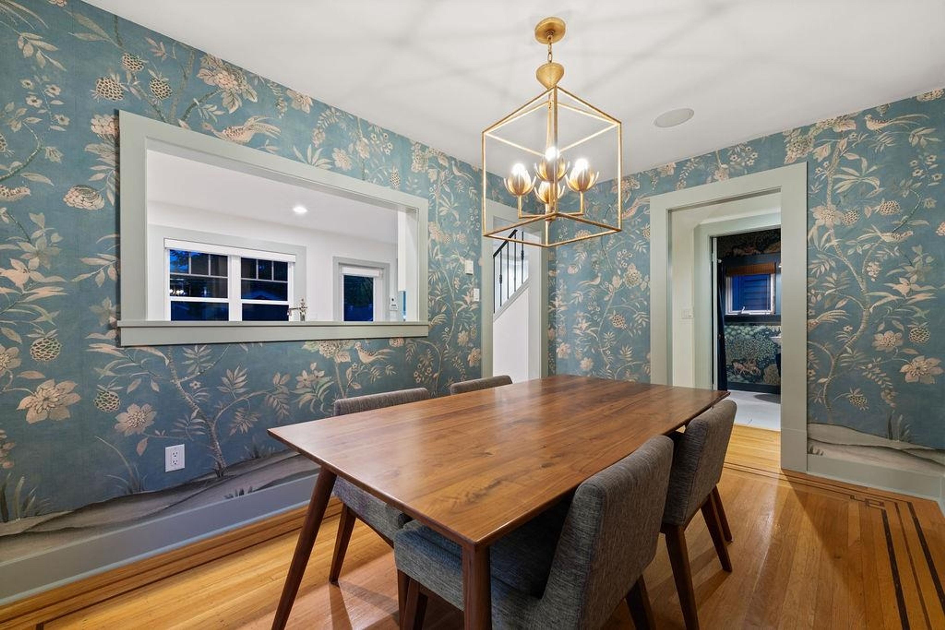 6591 VINE STREET - 27