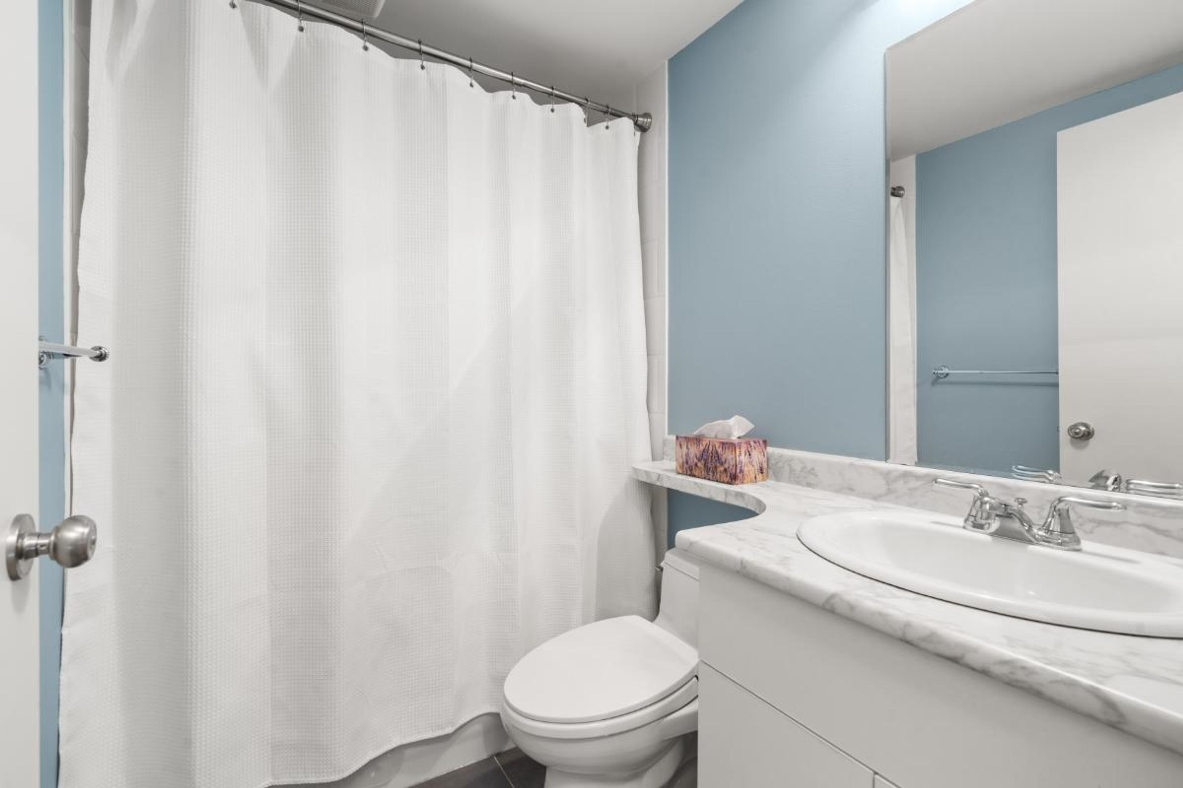 6591 VINE STREET - 38