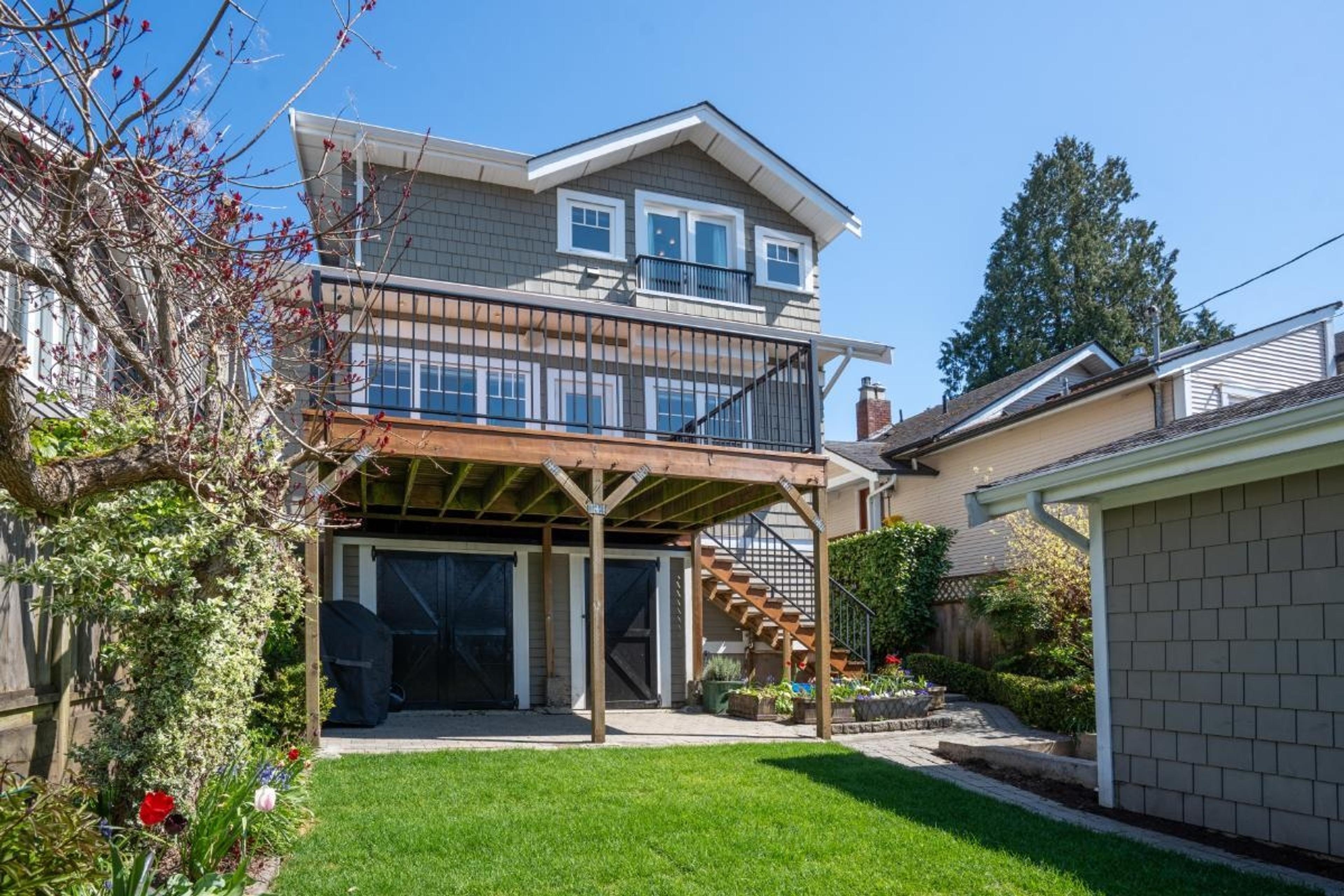 6591 VINE STREET - 33