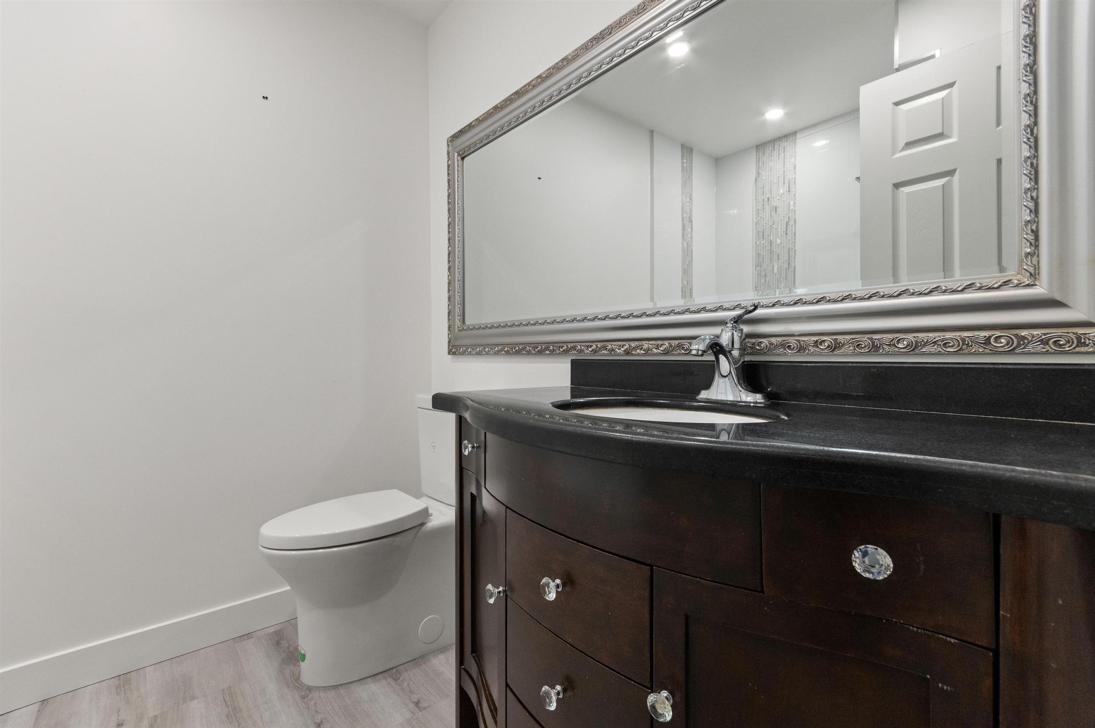 #205 160 LILLOOET AVENUE - 27