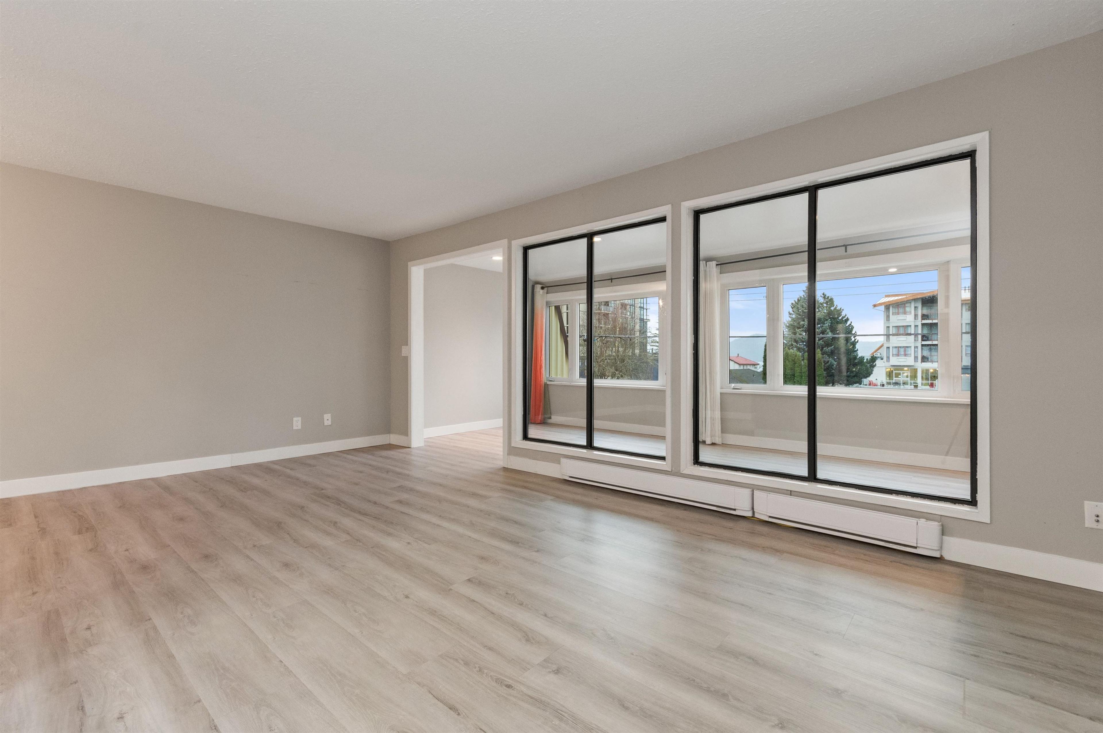 #205 160 LILLOOET AVENUE - 16