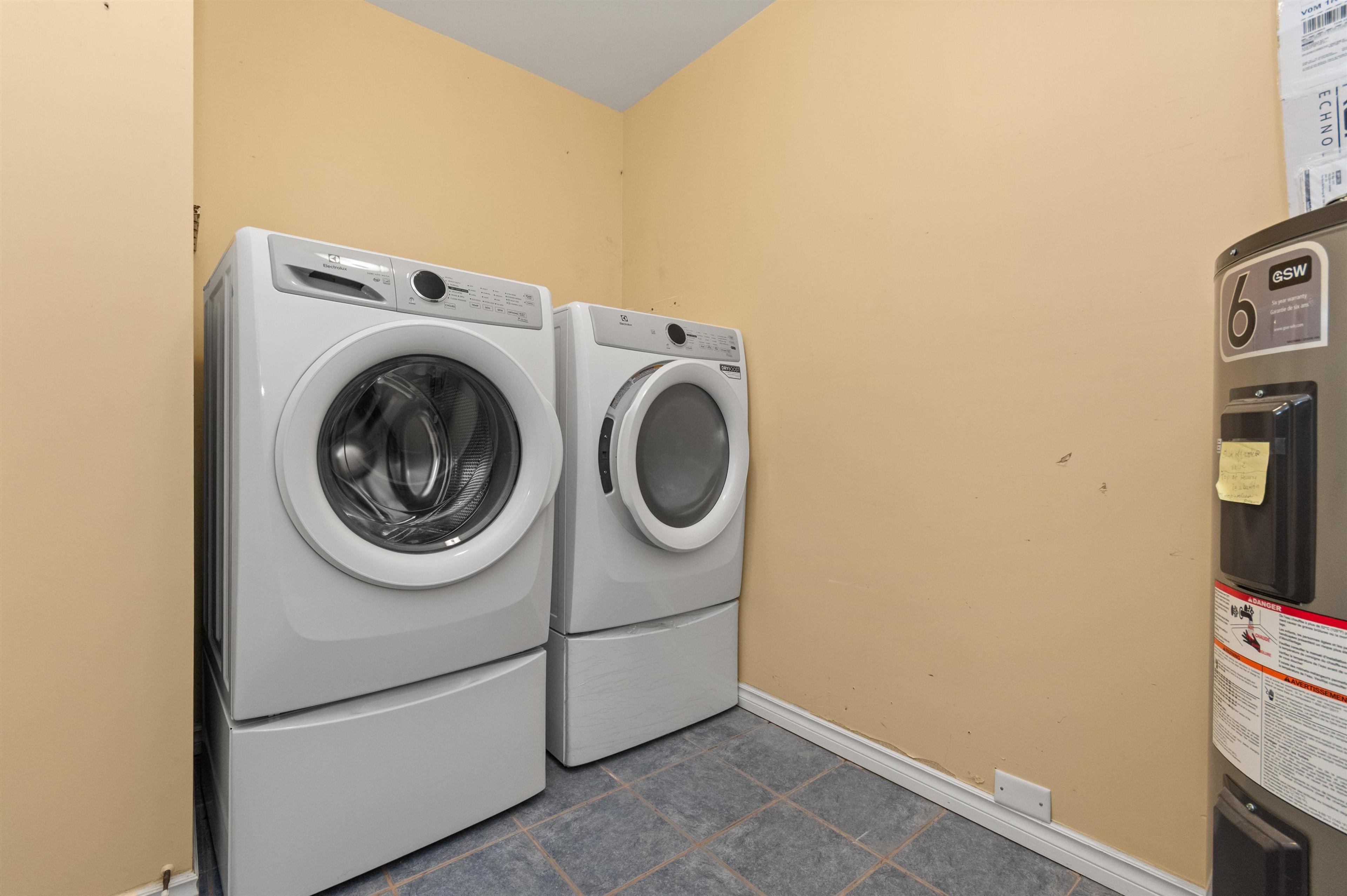 #205 160 LILLOOET AVENUE - 20