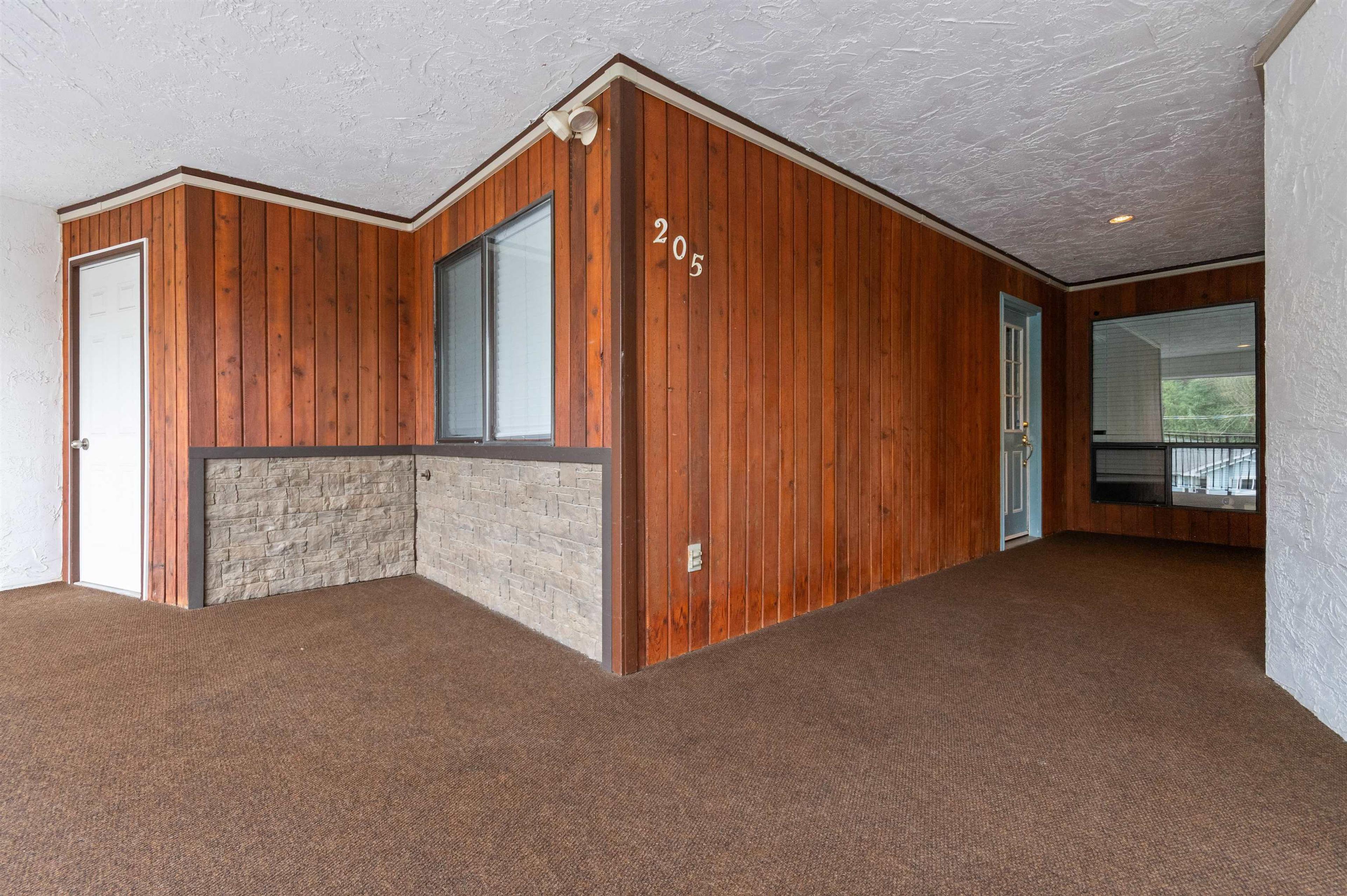 #205 160 LILLOOET AVENUE - 29