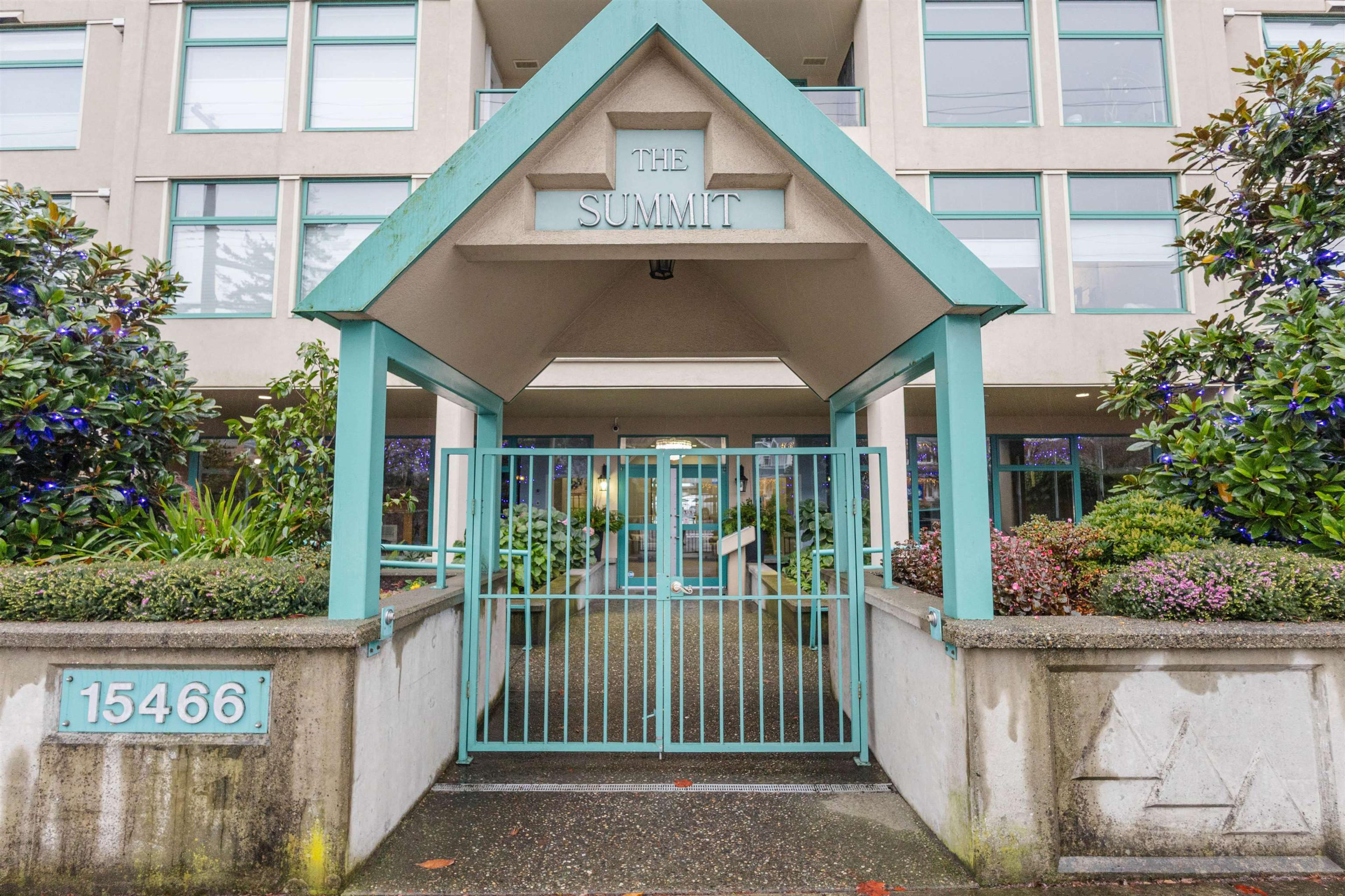 #207 15466 NORTH BLUFF ROAD - 23