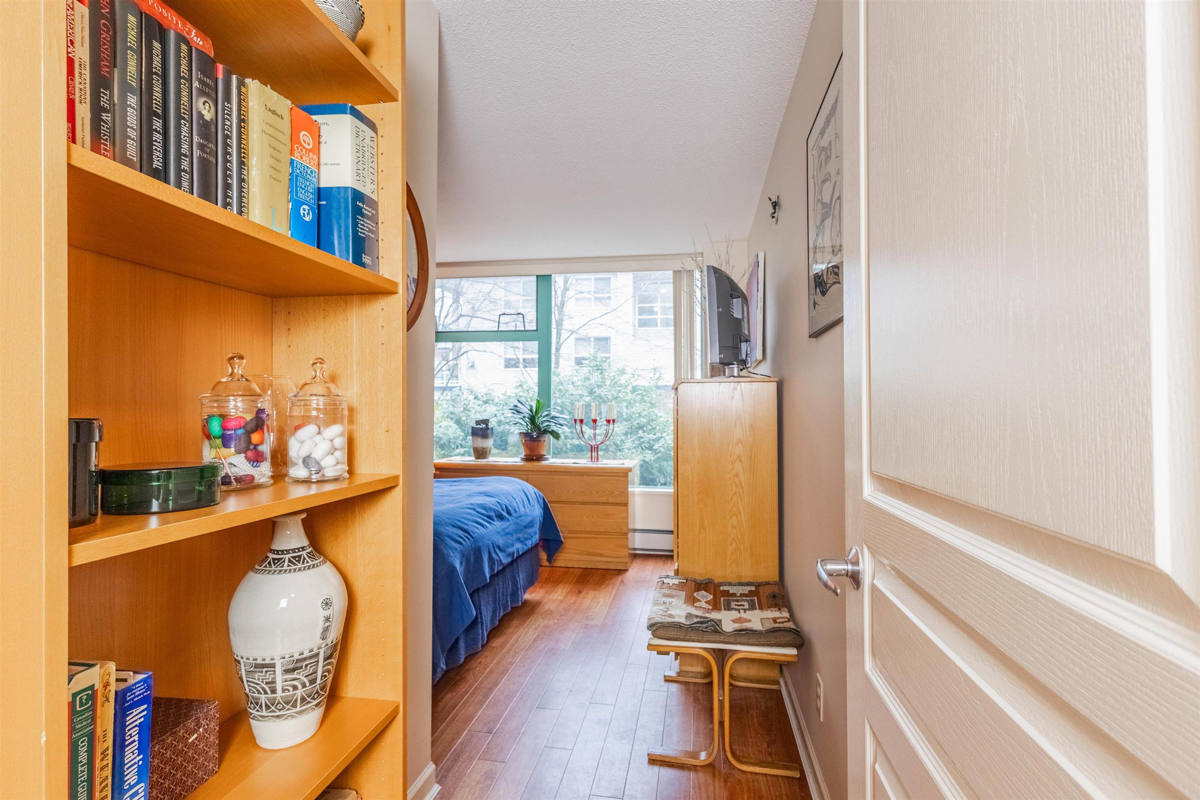 #207 15466 NORTH BLUFF ROAD - 7