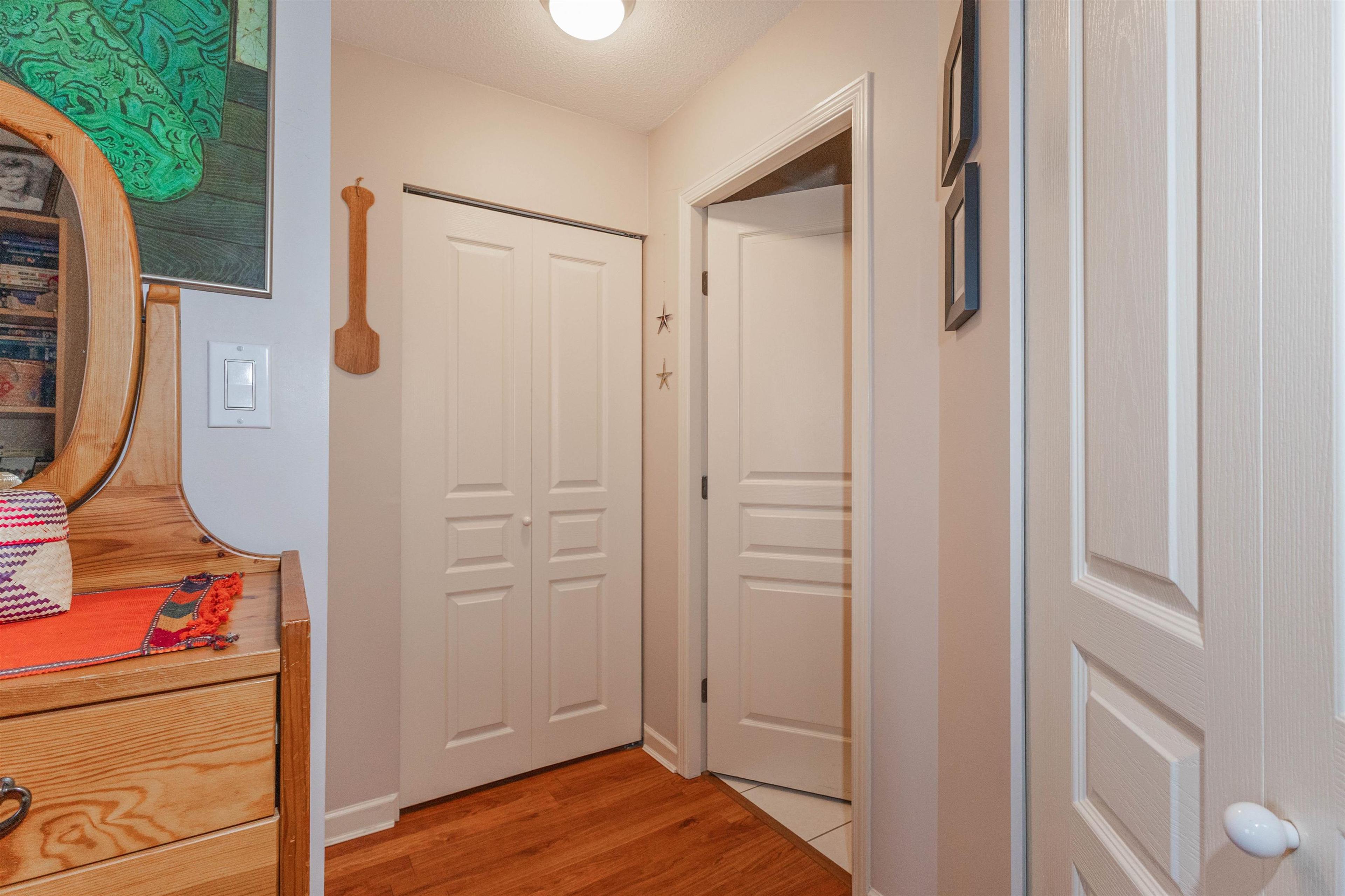 #207 15466 NORTH BLUFF ROAD - 14