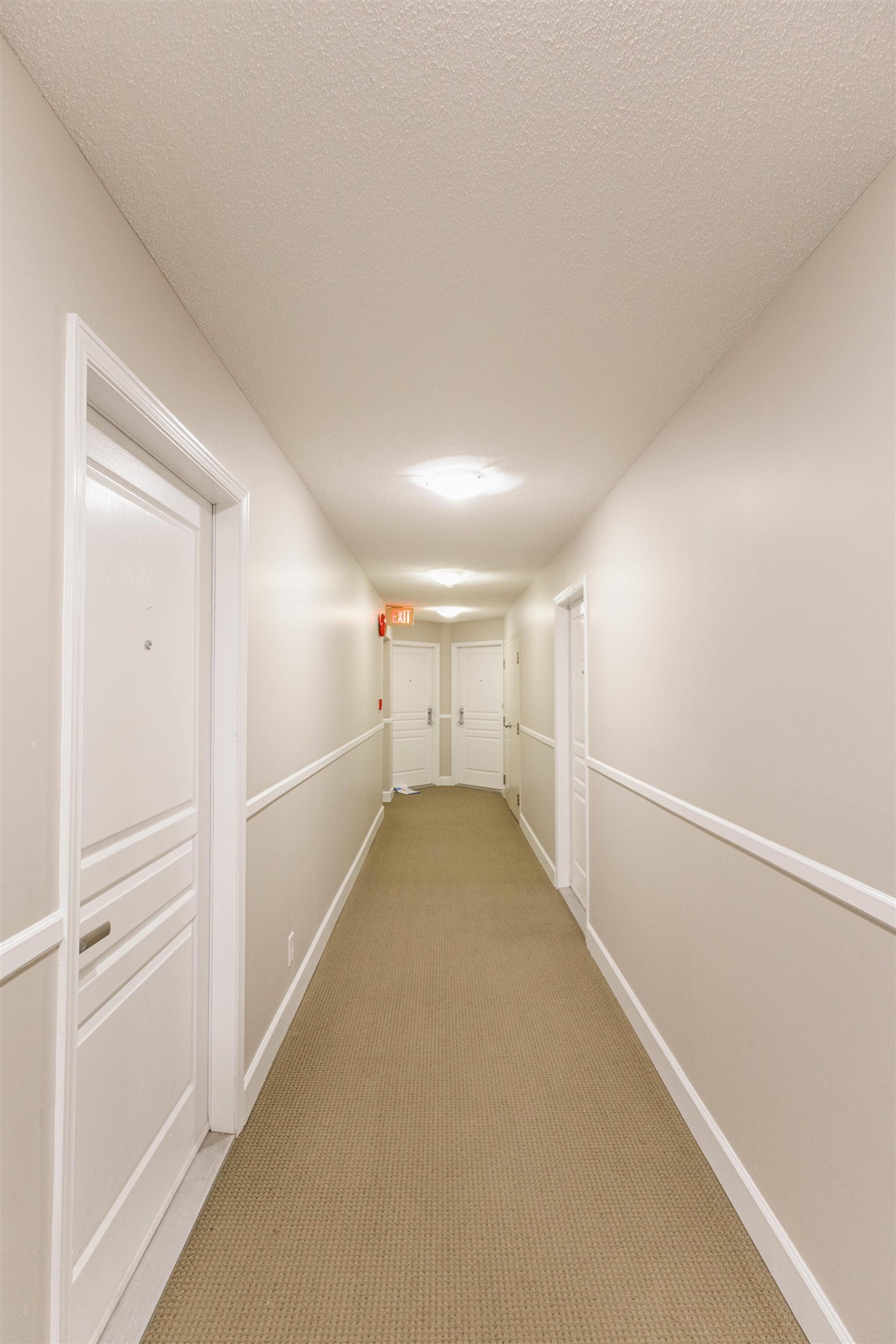 #207 15466 NORTH BLUFF ROAD - 29