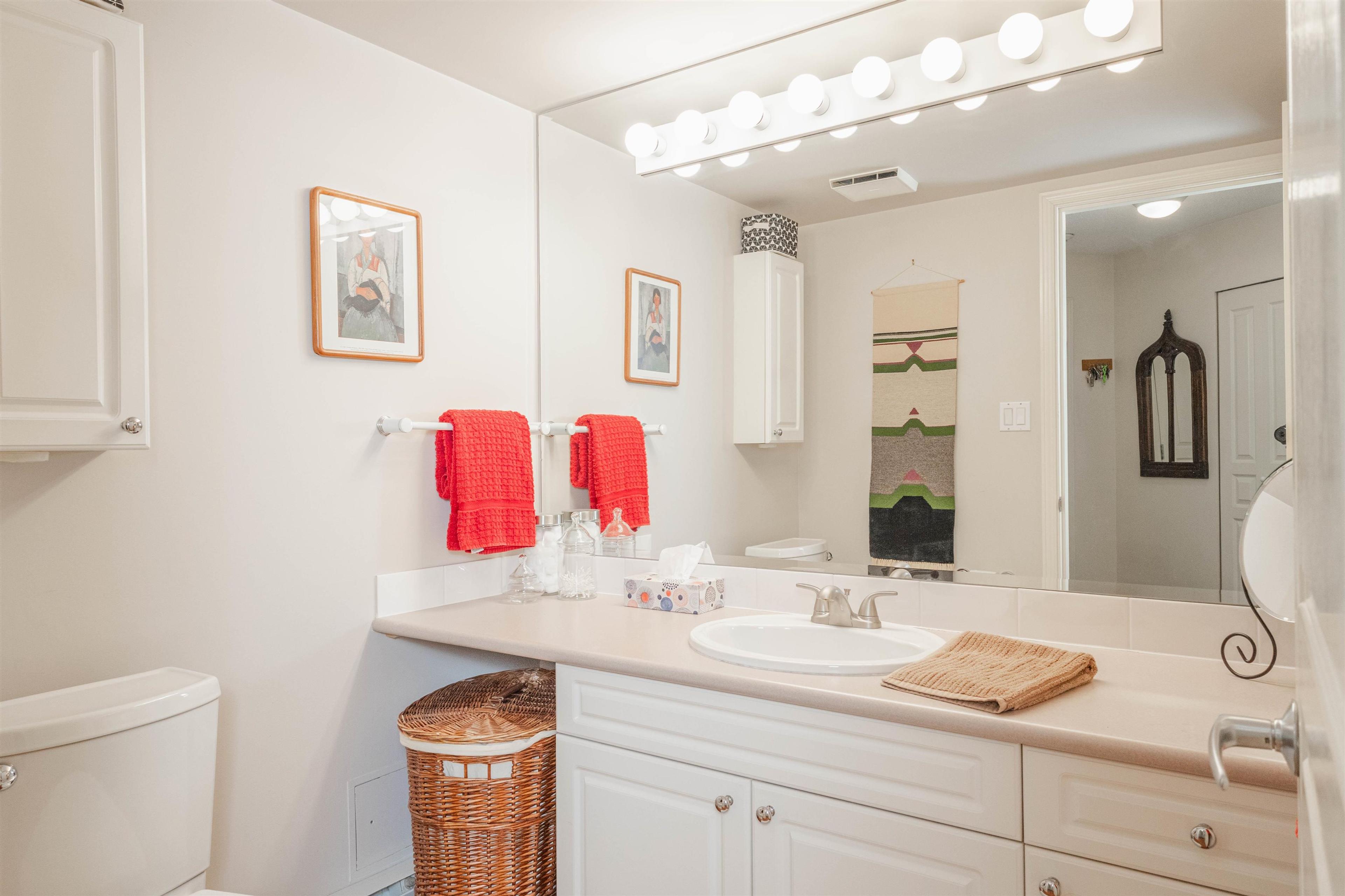 #207 15466 NORTH BLUFF ROAD - 4