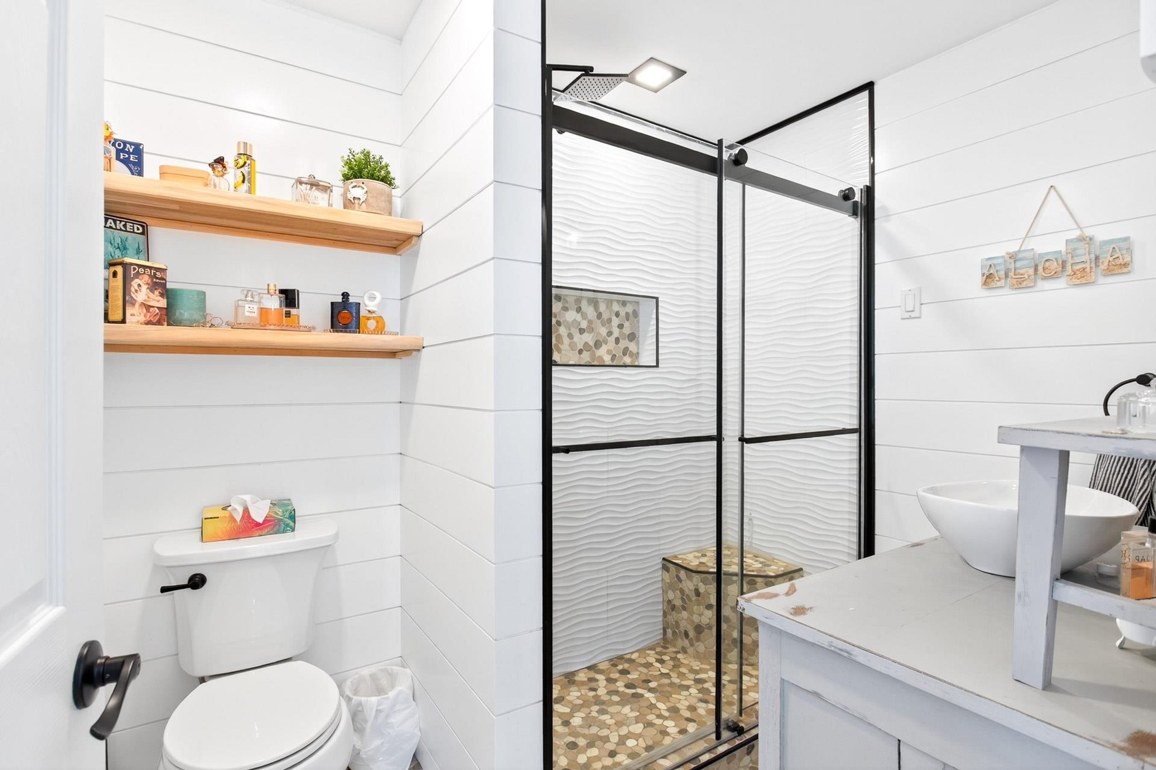 #205 15154 ROPER AVENUE - 36