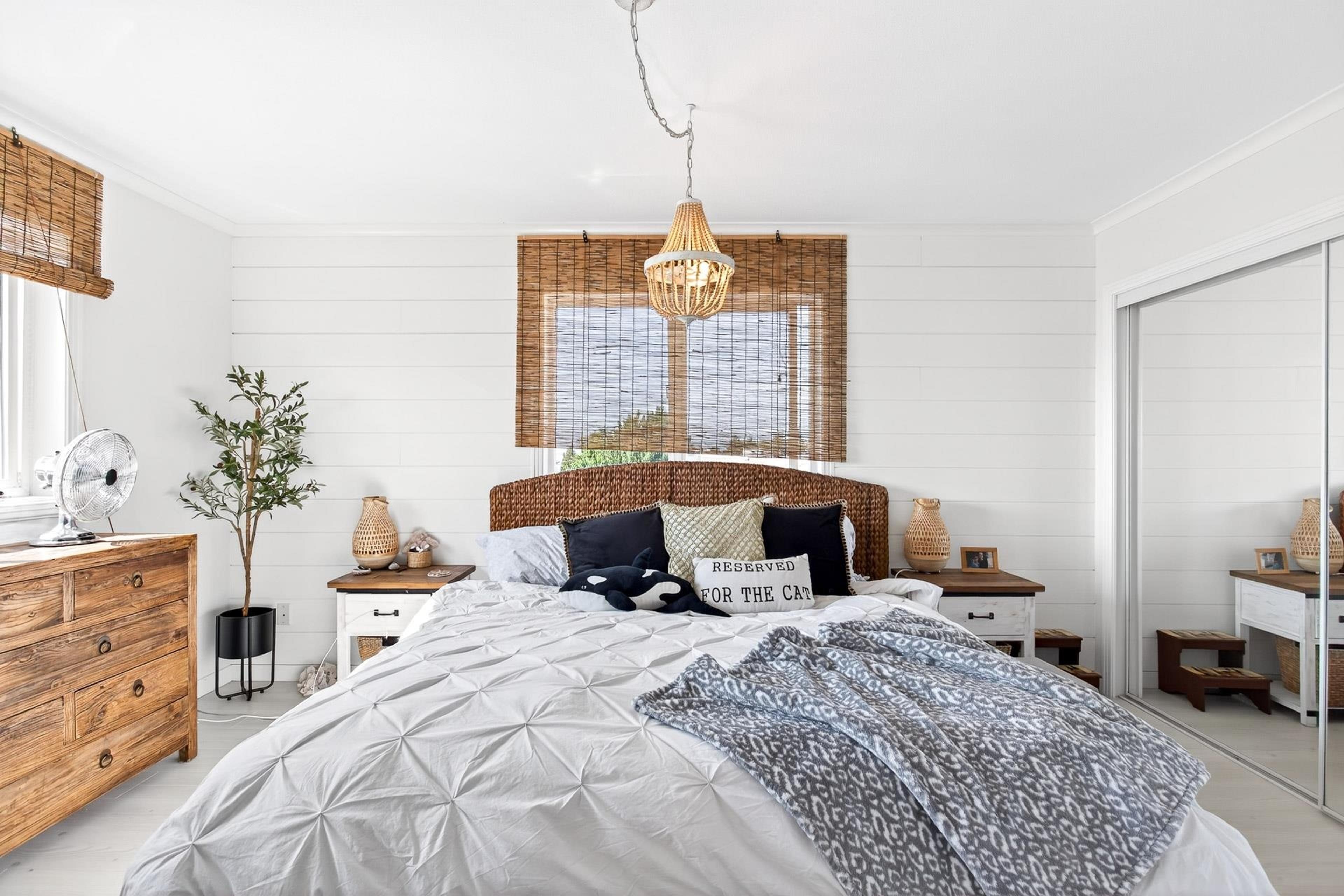 #205 15154 ROPER AVENUE - 30